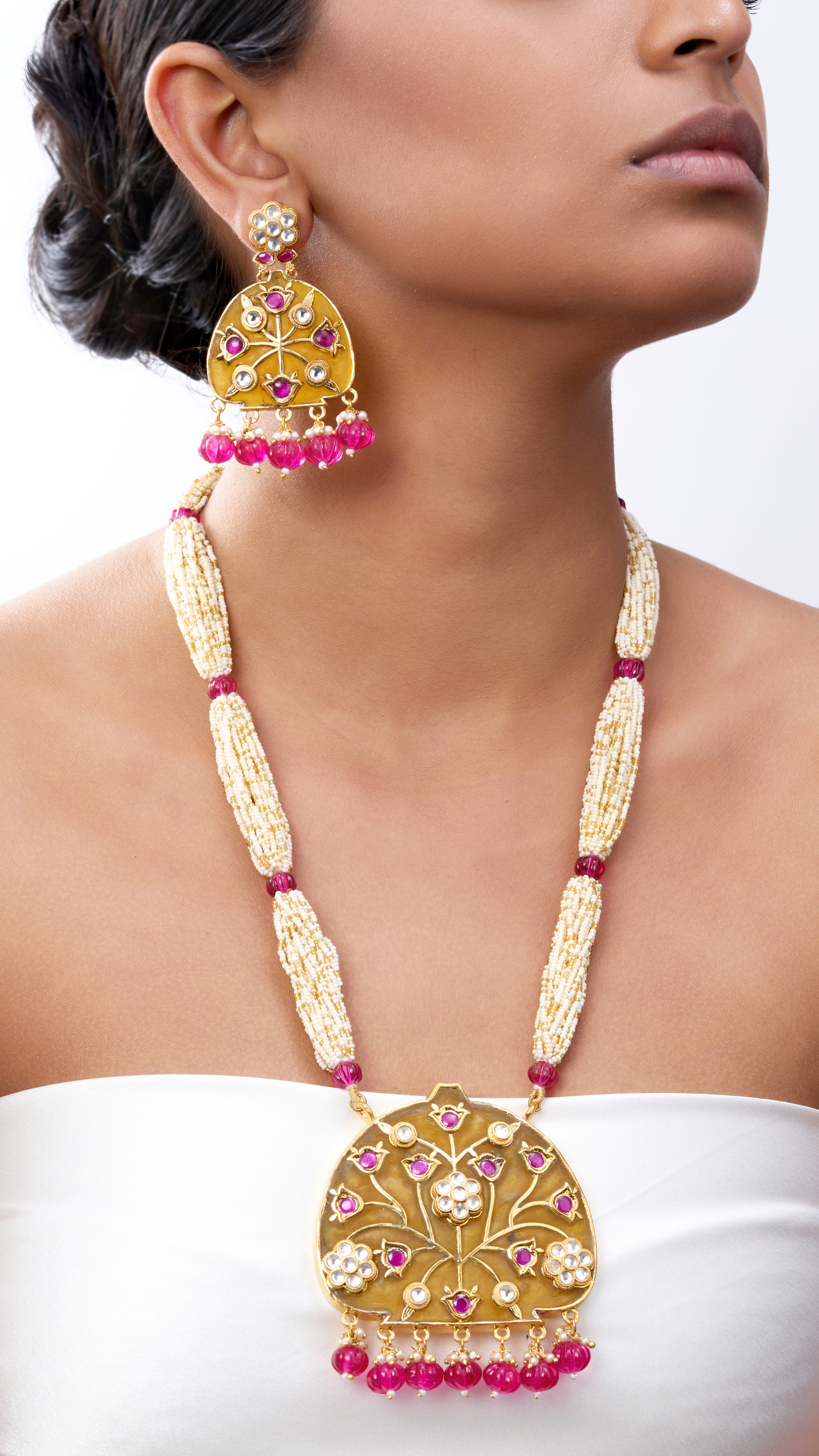 NANDINI PURE STONE & HAND ENGRAVED NECKLACE SET