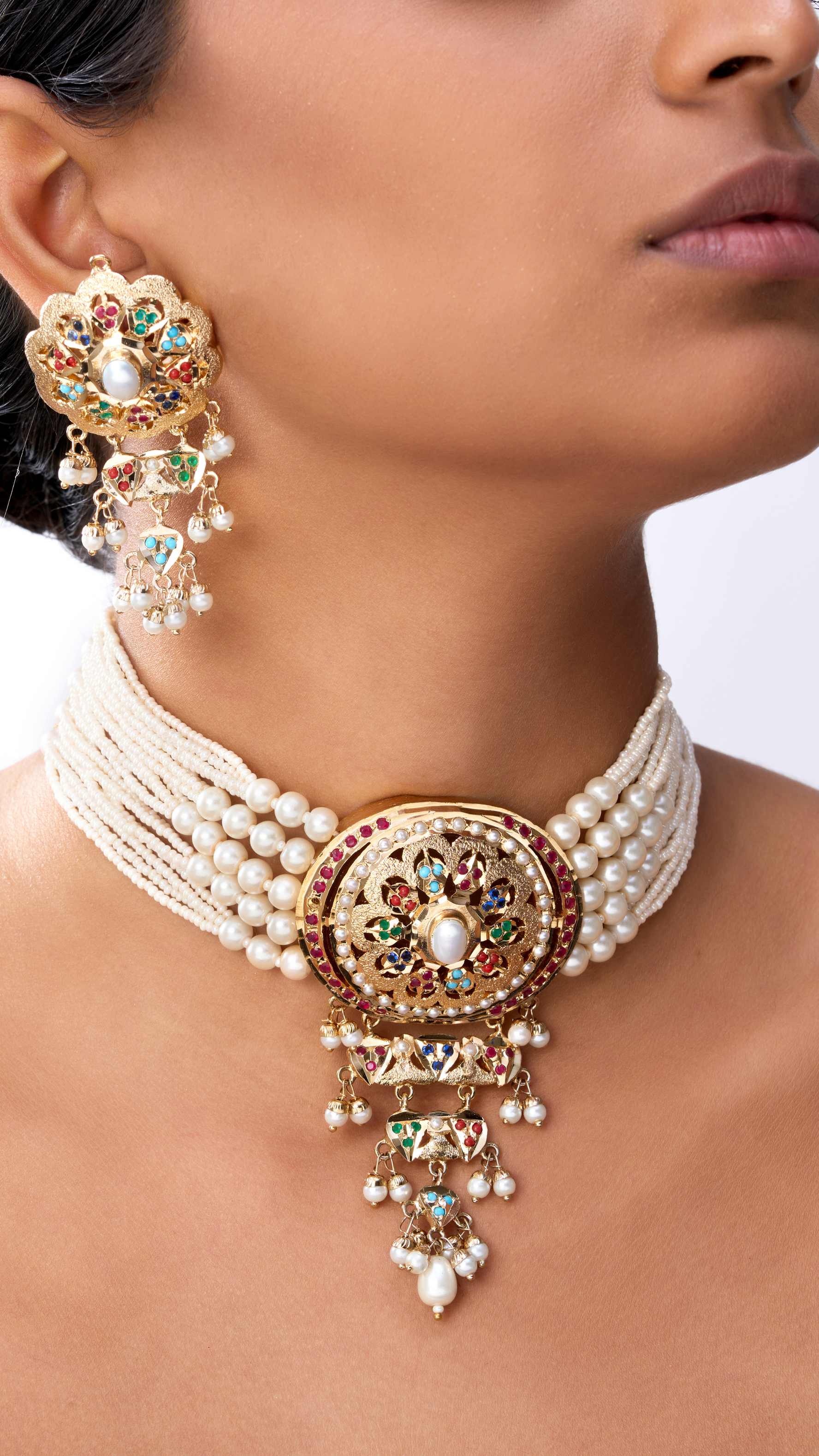 SUNDARA MULTI COLOUR GOLD FOIL JADAU CHOKER