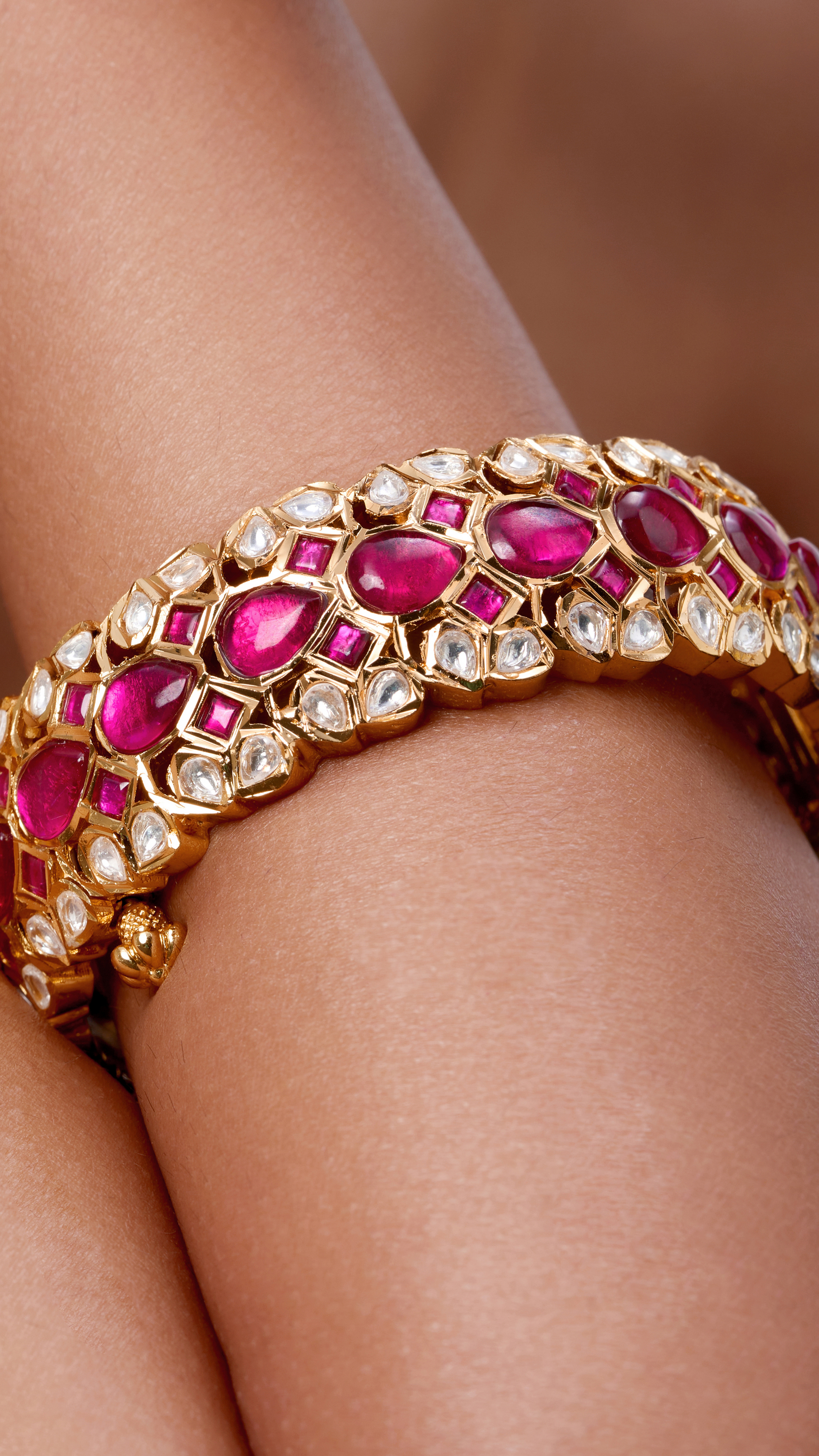 ZEENAT  RUBY & POLKI BANGLE