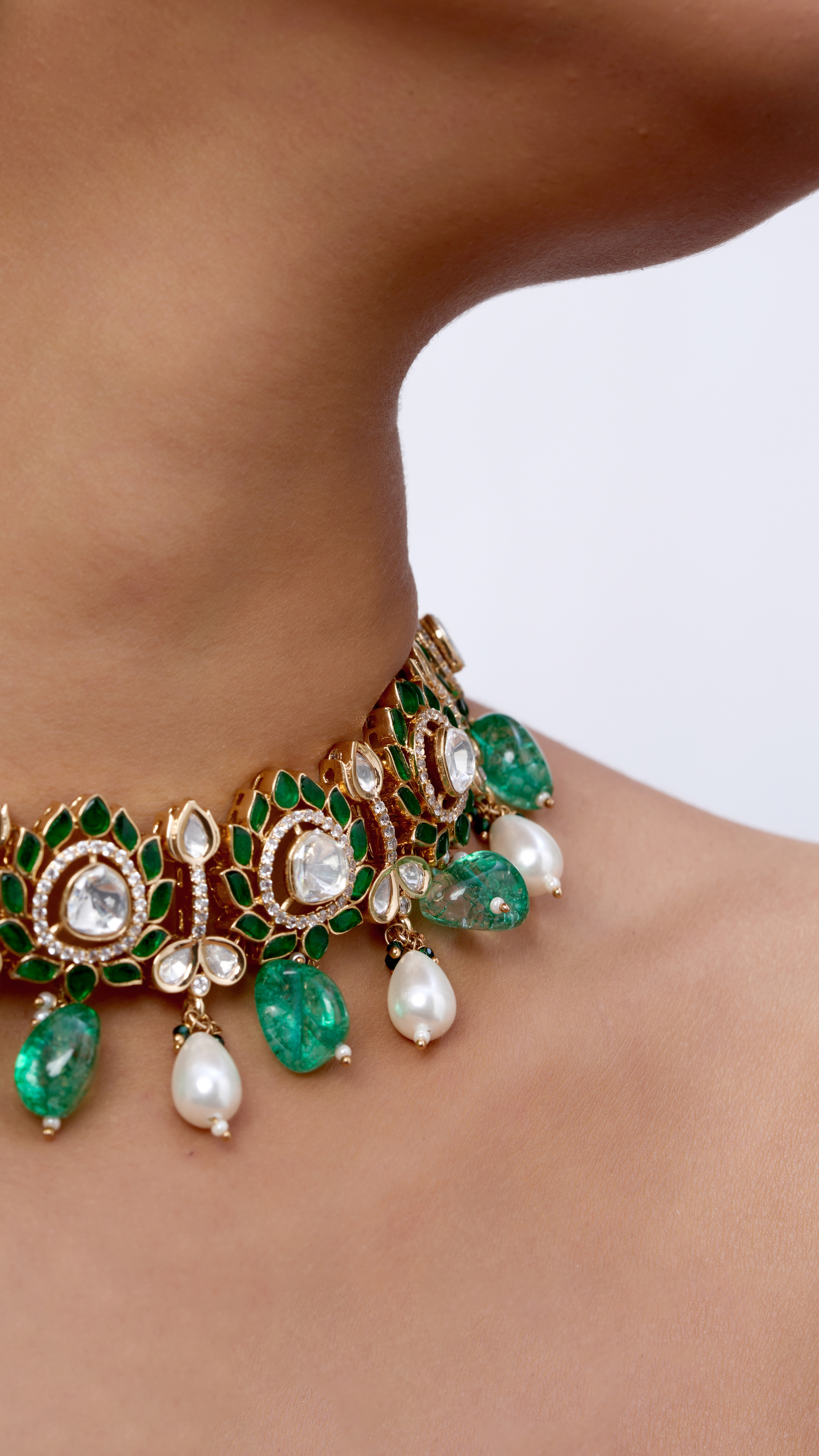 AMARA POLKI & ONYX CHOKER WITH PEARL - GREEN