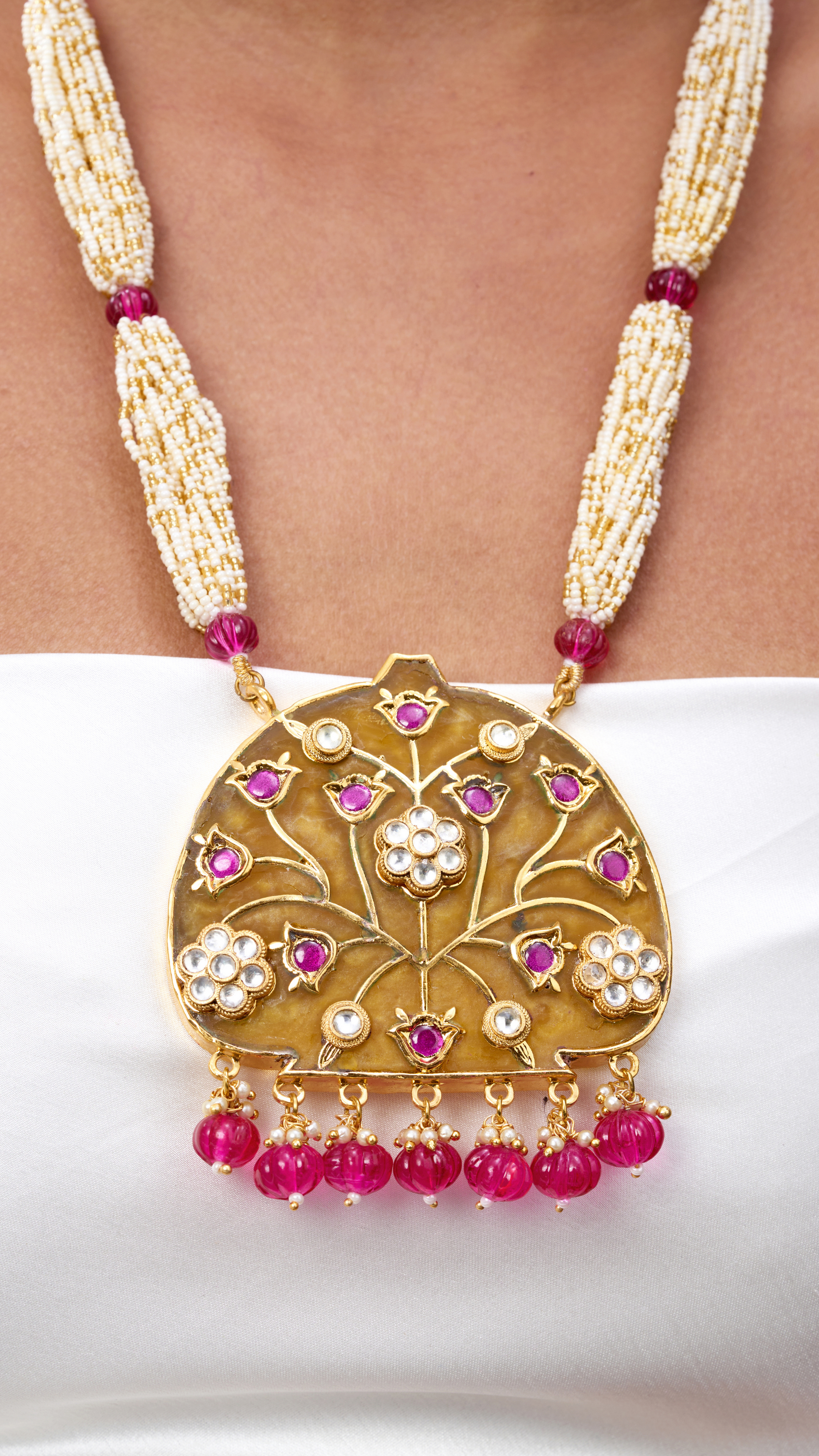 NANDINI PURE STONE & HAND ENGRAVED NECKLACE SET