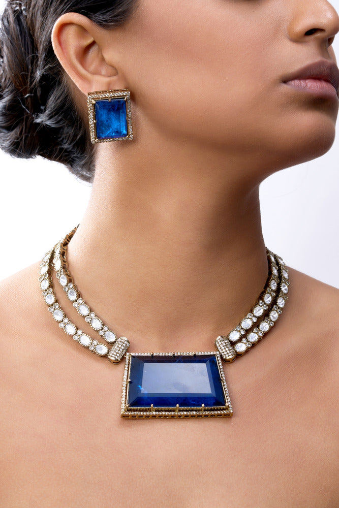 AZURE VICTORIAN & PURE STONES NECKLACE SET