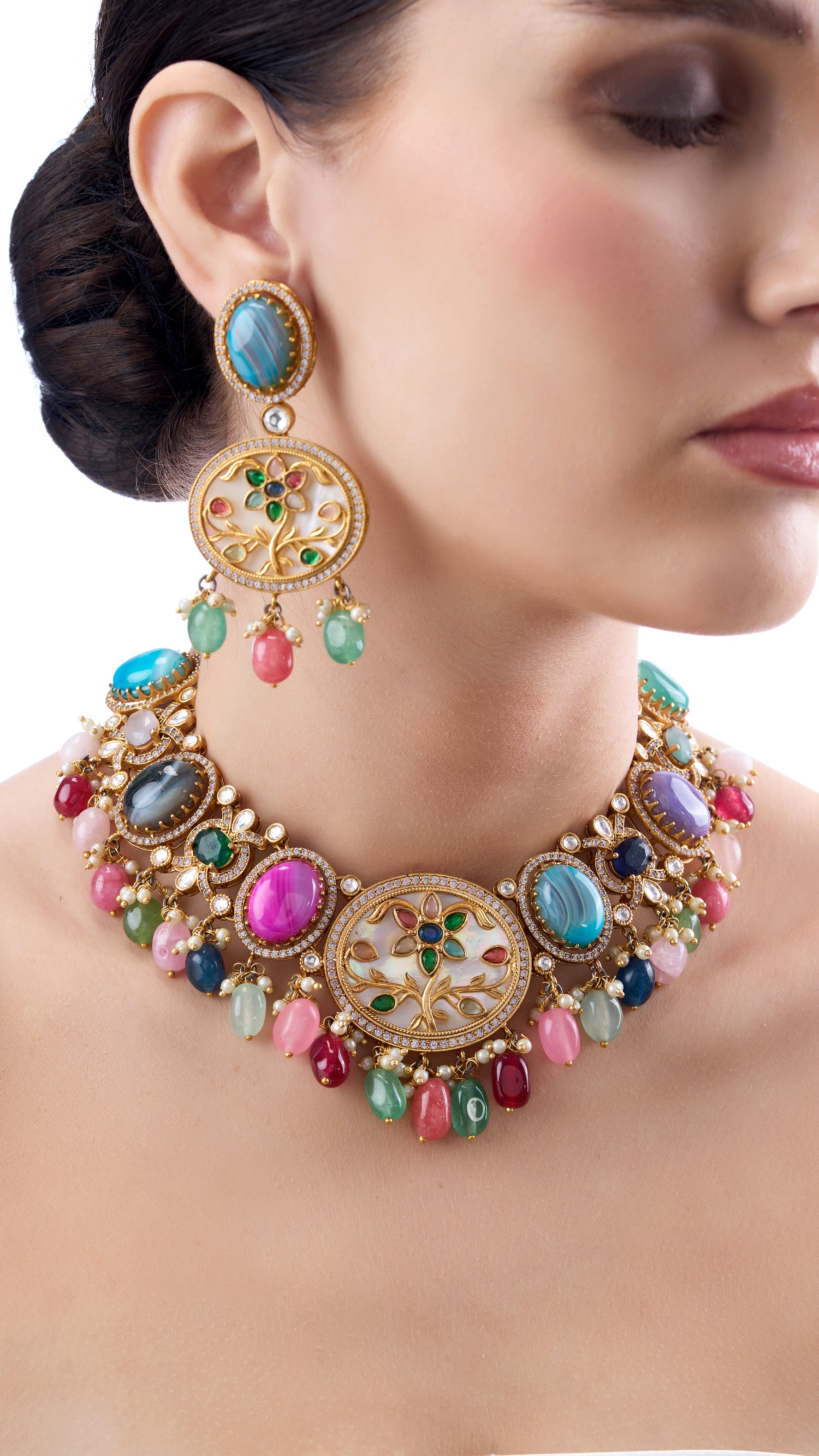 VIDHATRI HALDINI MOTHER OF PEARL CHOKER WITH SEMI PRECIOUS STONES IN MULTI COLOUR