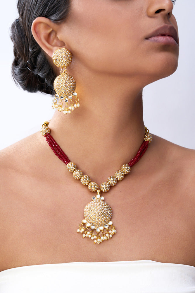 VARUNA GOLD FOIL NECKLACE SET