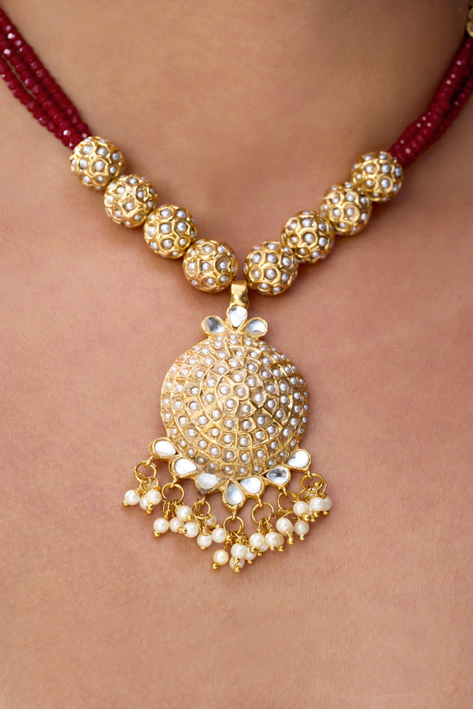 VARUNA GOLD FOIL NECKLACE SET