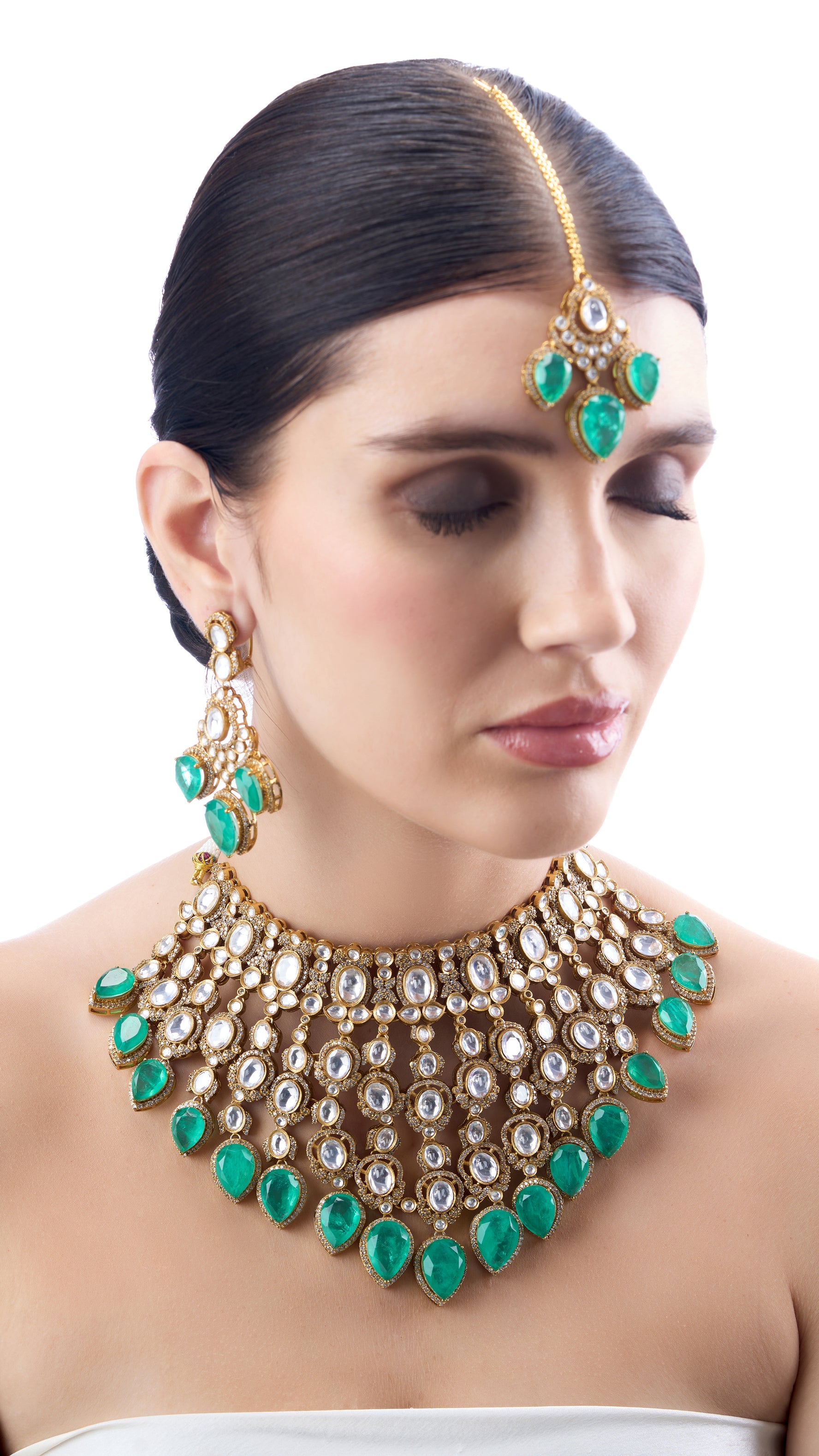 JWALA CHANDELIER POLKI CHOKER WITH SEMI PRECIOUS STONES IN GREEN