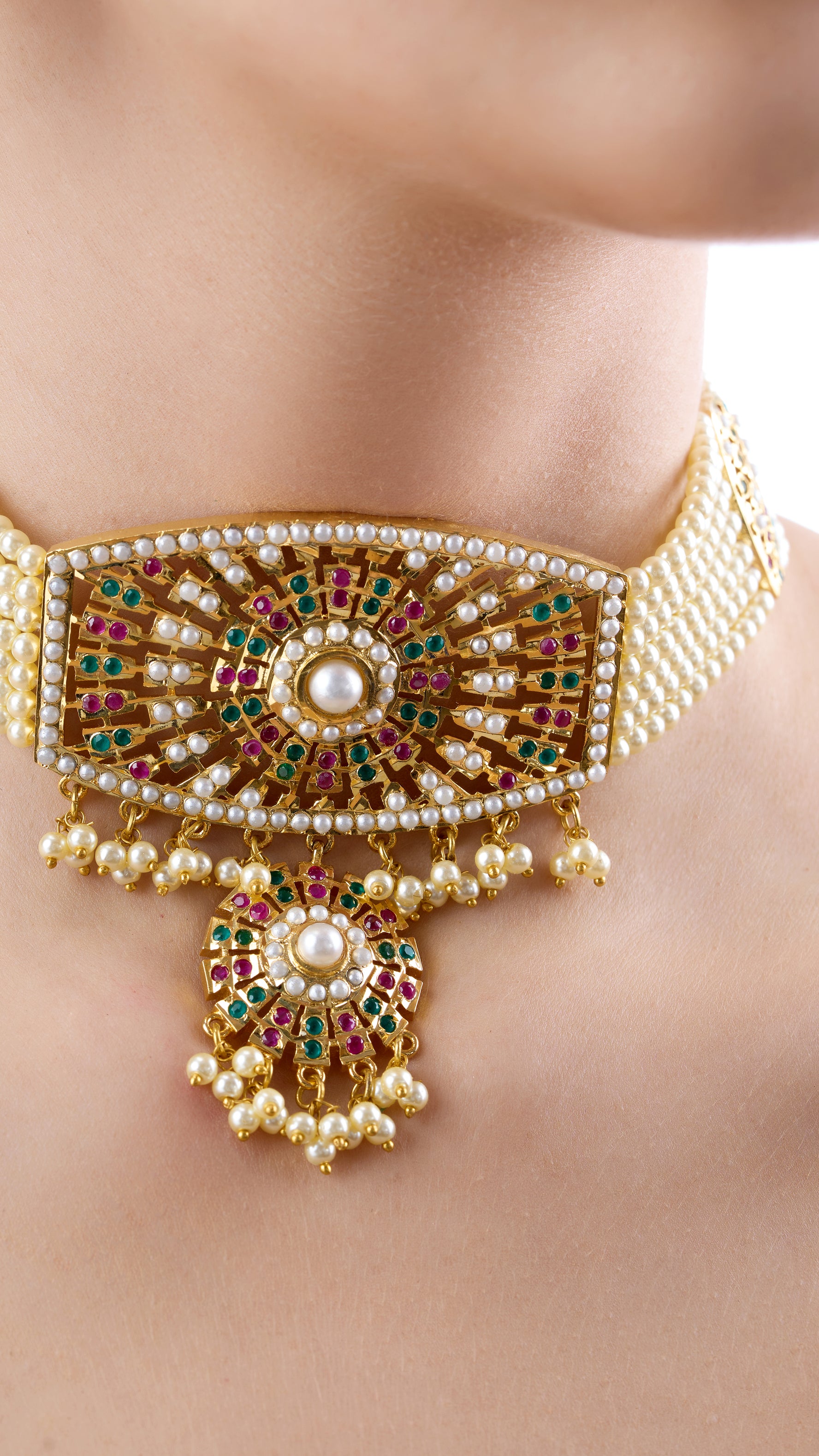 JAYANTI JADAU GOLD FOIL CHOKER NECKLACE SET WITH PURE PEARLS IN MULTI COLOUR