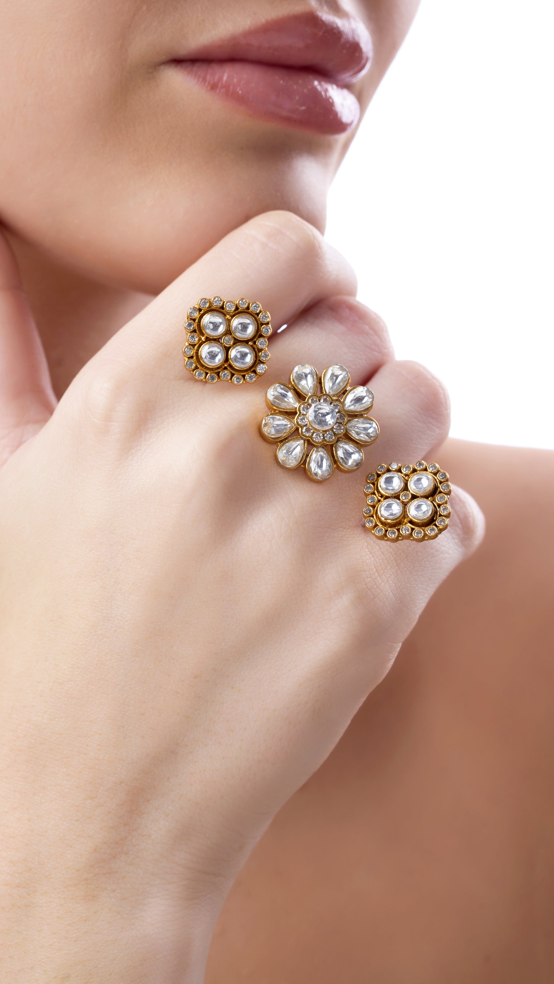 VAHNI ABSTRACT GOLD FOIL KUNDAN RING