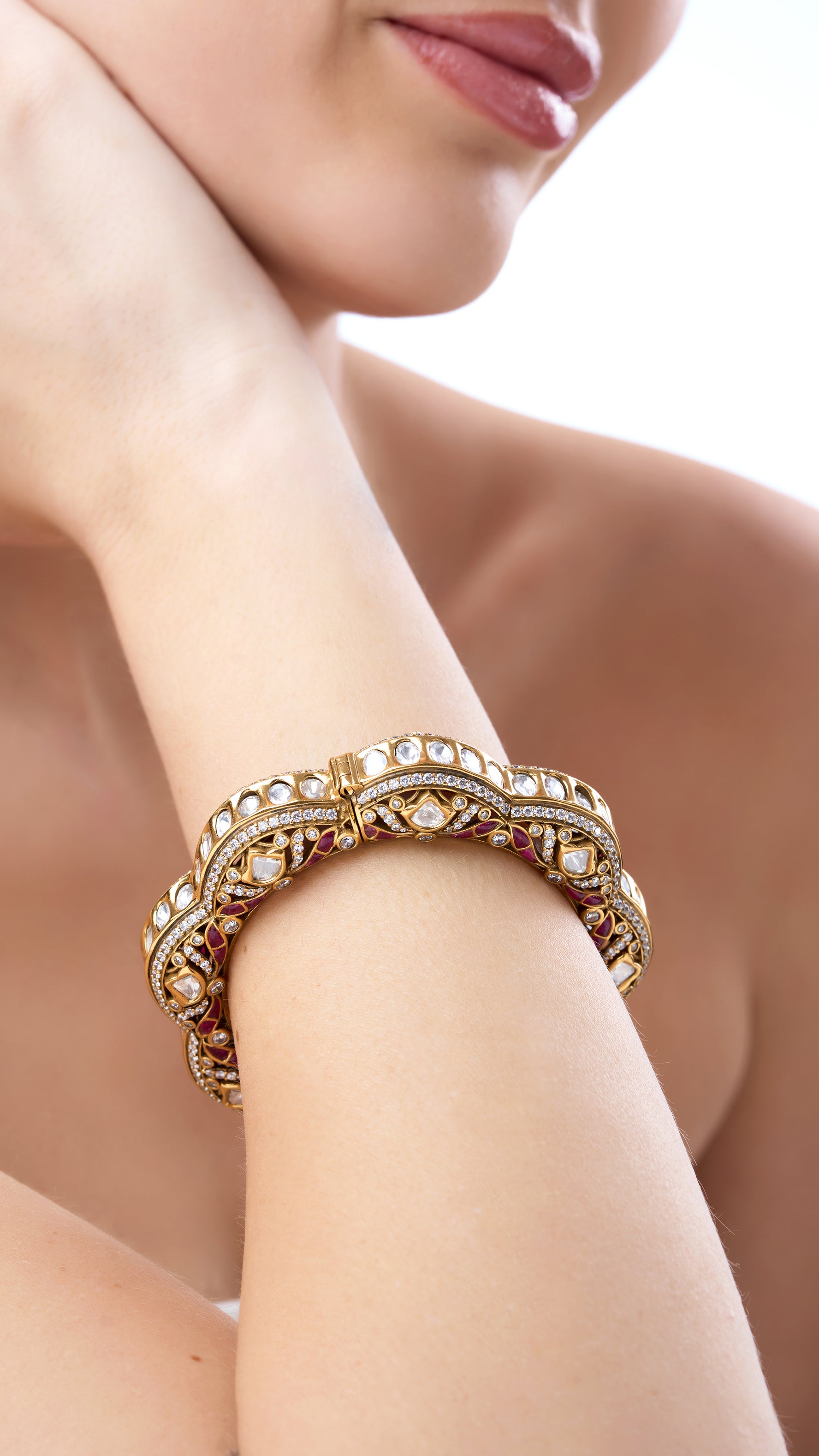 ISHANI  FLOWER PACHELI BANGLE WITH MEENA AND SEMI PRECIOUS STONES