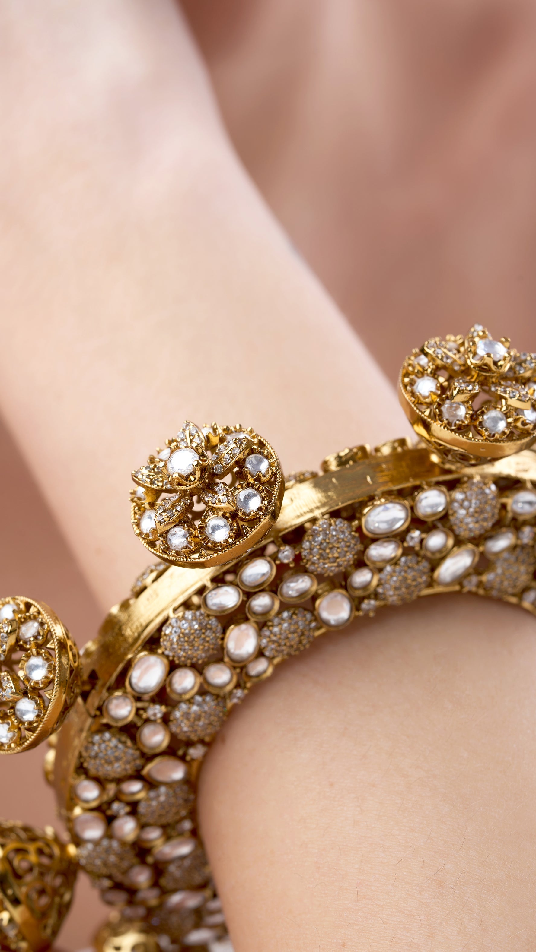 CHANDIKA STATEMENT VICTORIAN PACHELI