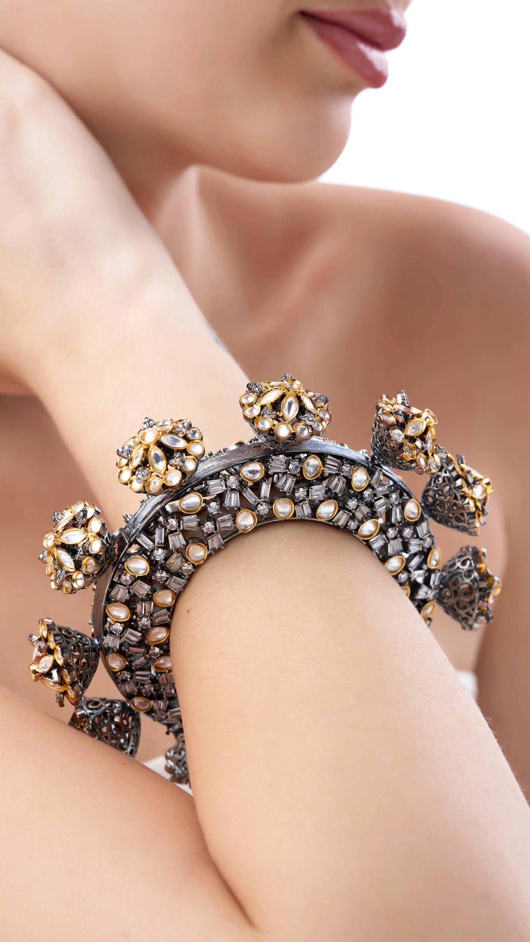 RUDRA STATEMENT VICTORIAN PACHELI