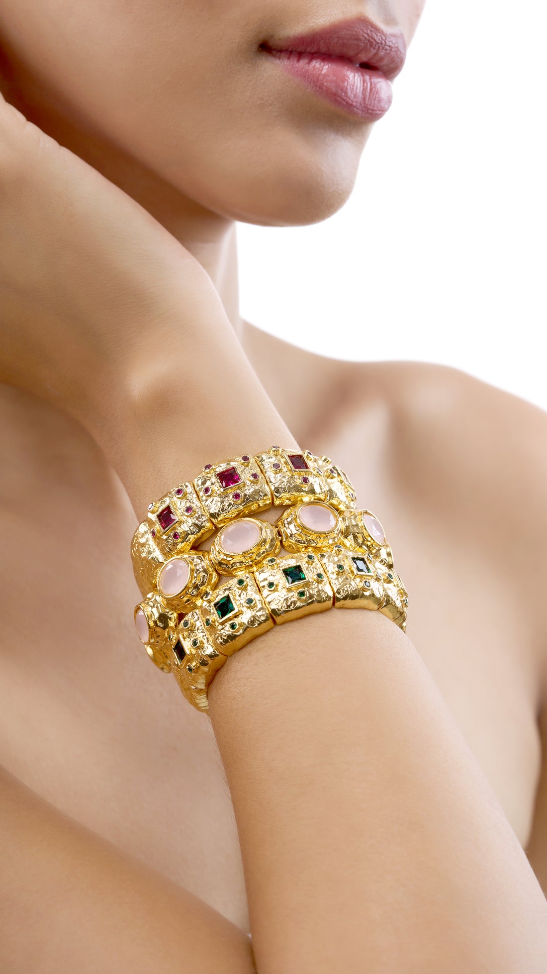 MAHIRA GOLD PLATED BRACELET