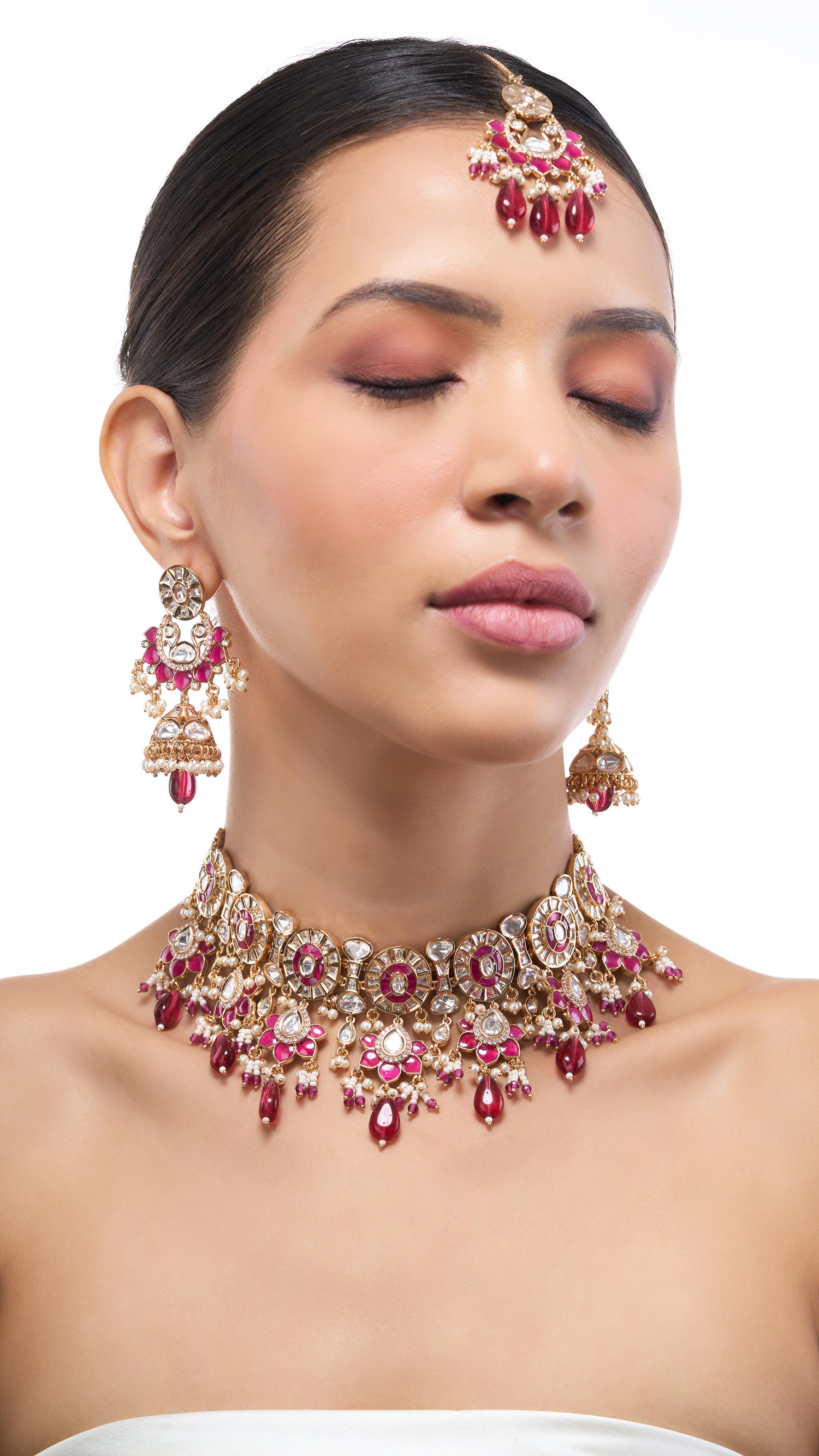 PRABHAVATI GOLD FOIL KUNDAN CHOKER SET WITH TIKA