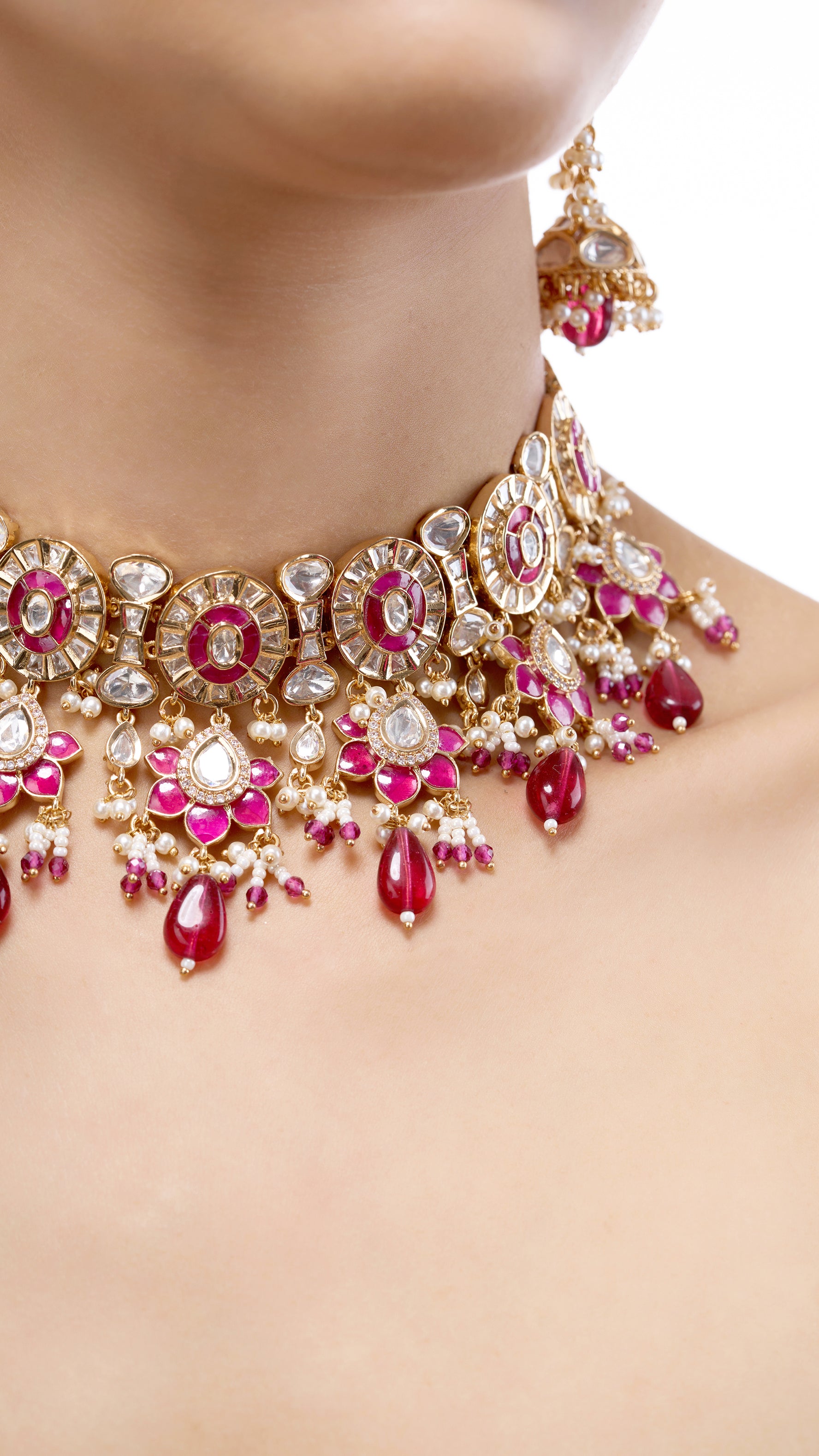 PRABHAVATI GOLD FOIL KUNDAN CHOKER SET WITH TIKA