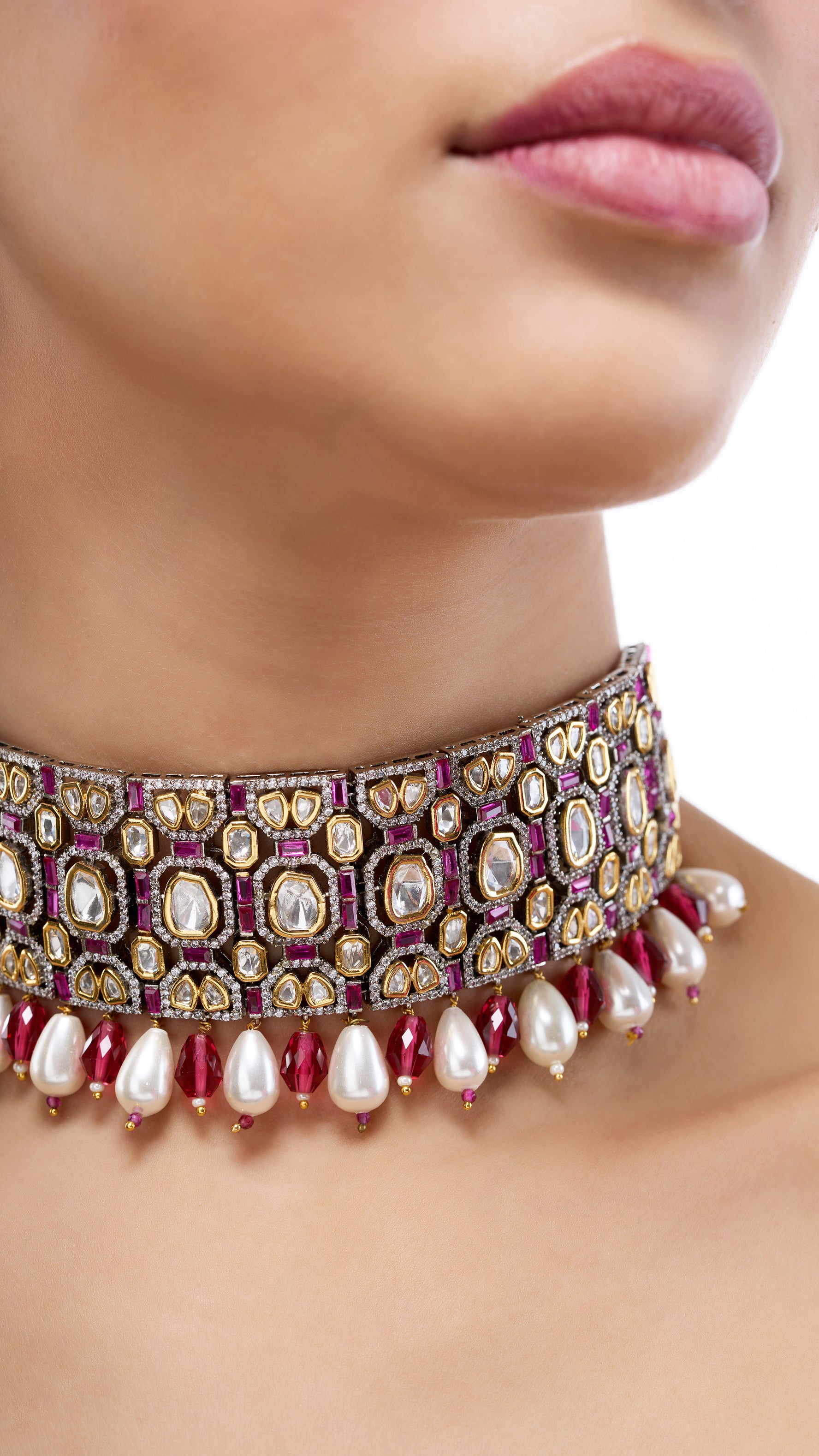 JULIET VICTORIAN CHOKER WITH PURE PEARLS AND SEMI PRECIOUS STONES