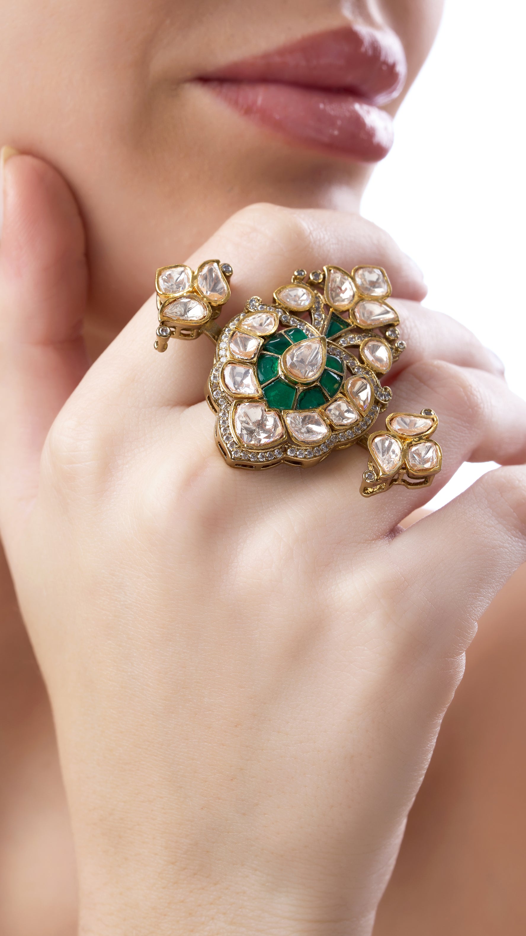 PATRA ABSTRACT KUNDAN LEAF RING IN SEMI PRECIOUS STONES IN GREEN