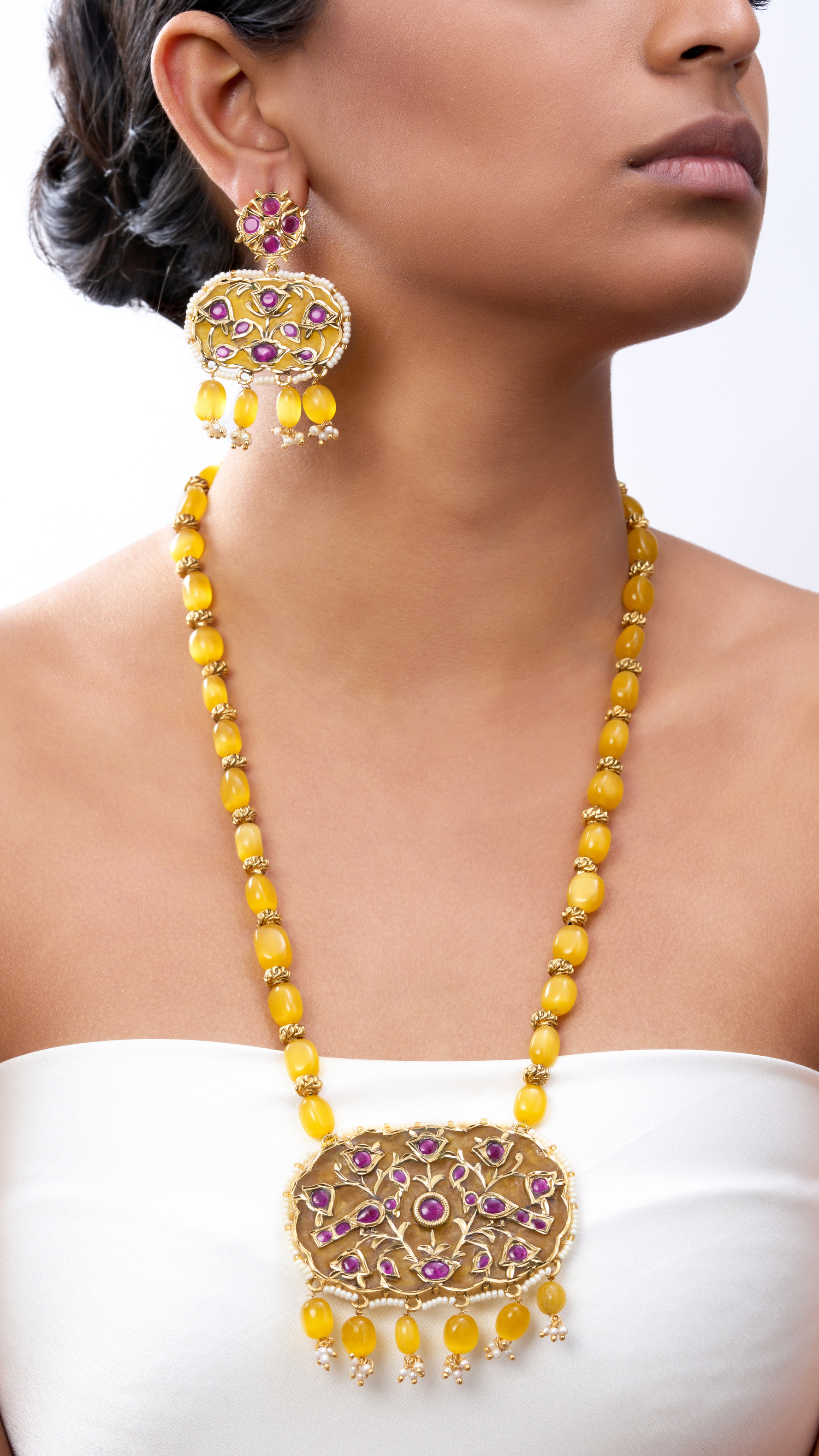 NOOR PURE STONE & HAND ENGRAVED NECKLACE SET