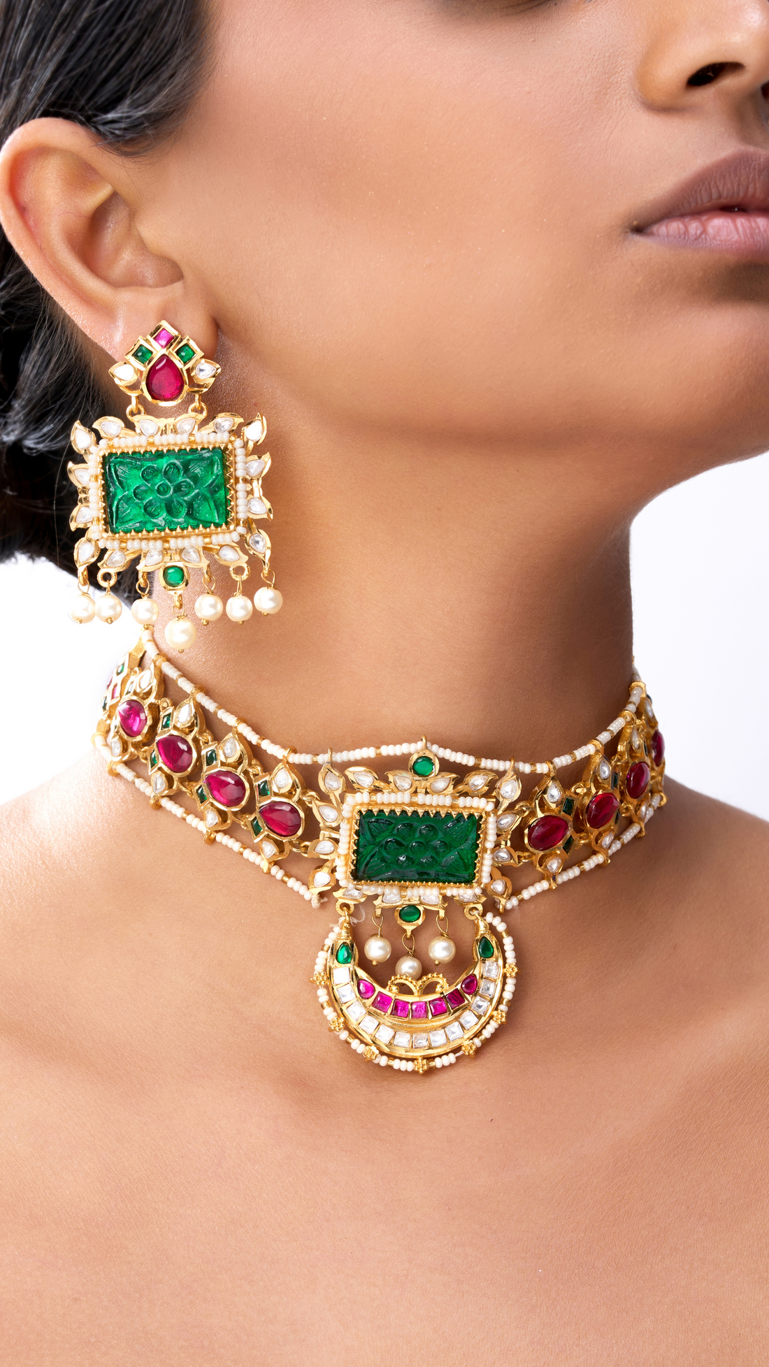 NAYIKA POLKI CHOKER ON MONILISA STONE NECKLACE SET