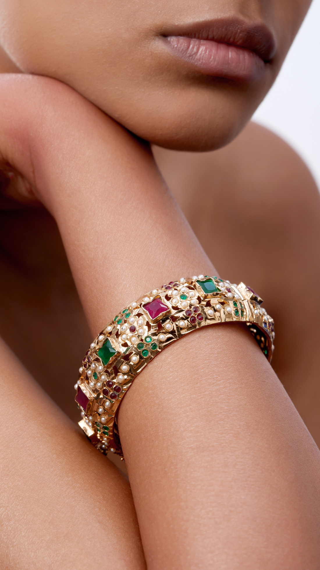 NIHARIKA HAND CRAFTED  JADAU OPENABLE BRACELET- MULTI COLOUR