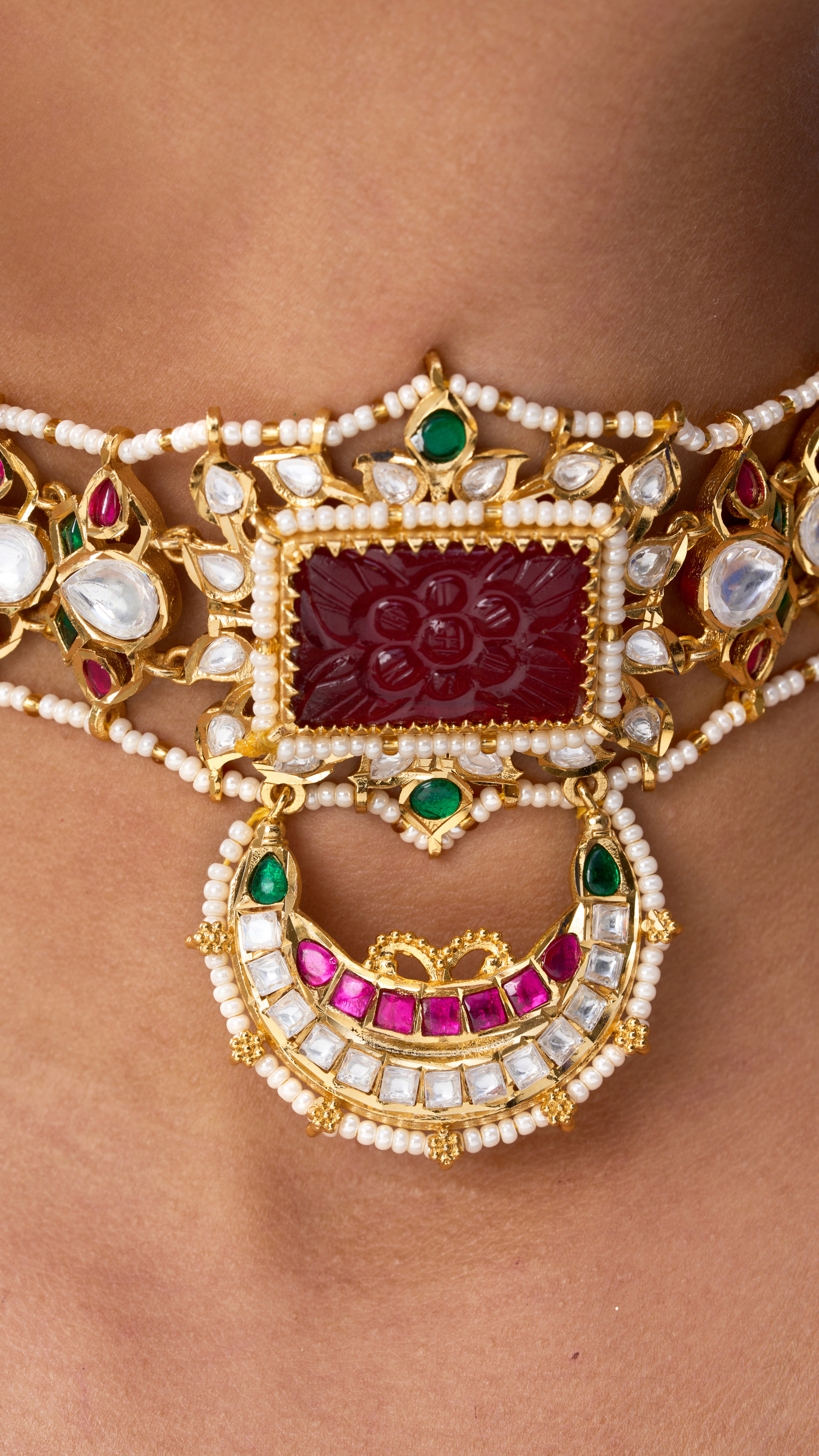 SHAKUNTALA POLKI CHOKER ON MONALISA STONE