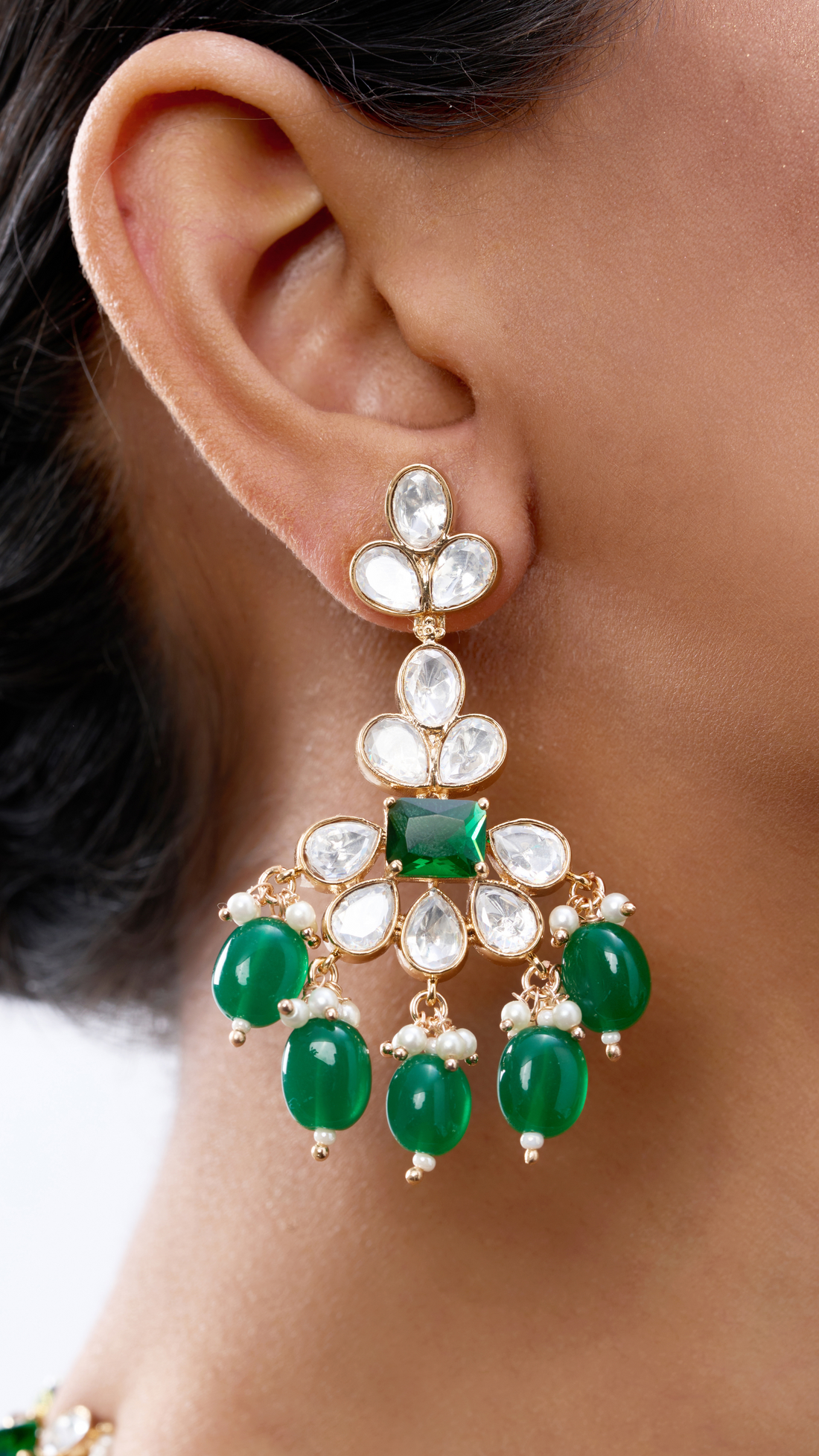 VASUNDHARA EMERALD & POLKI NECKLACE SET