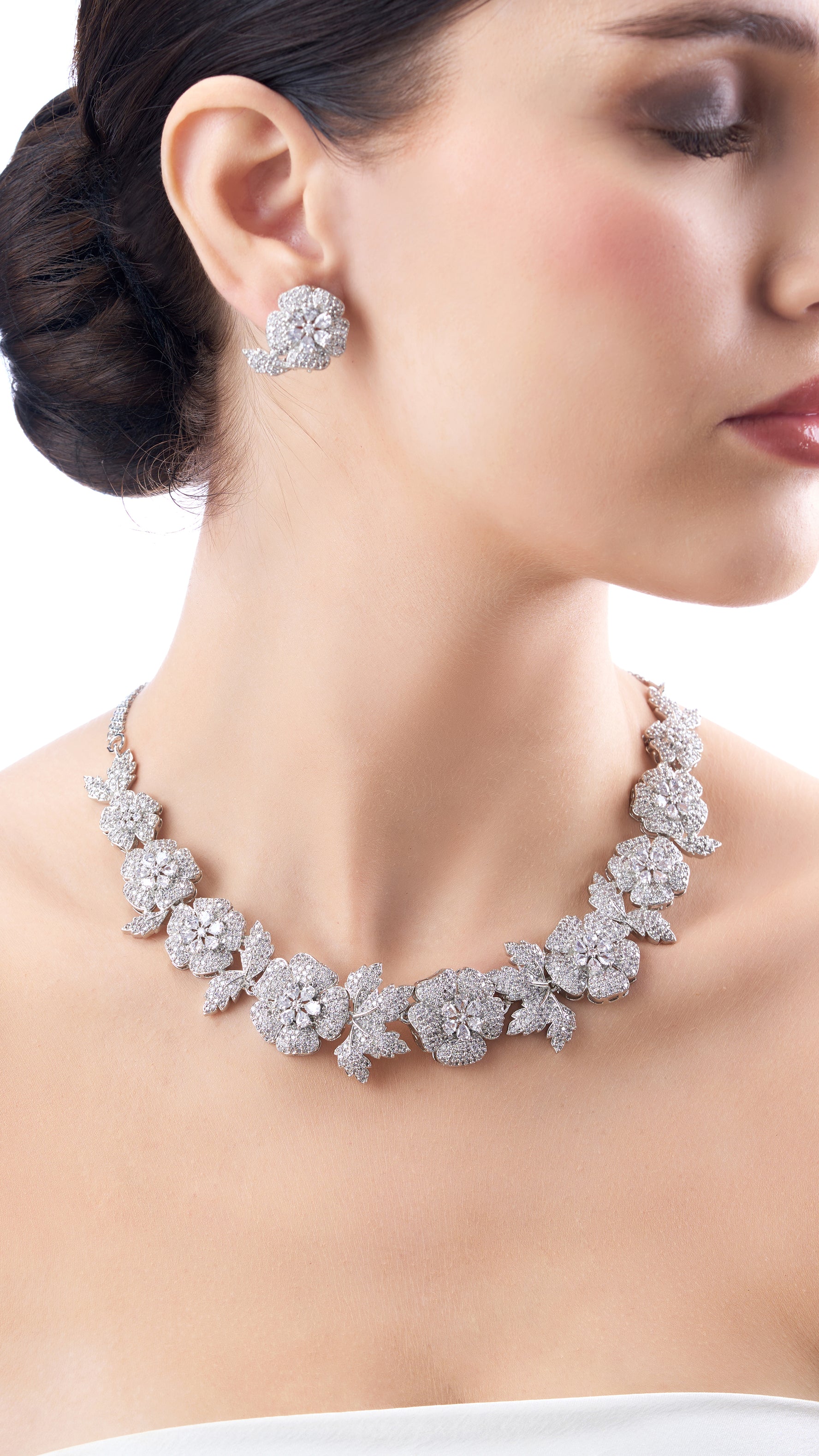 KAMINI FLOWER MOISSANITE NECKLACE SET WITH SEMI PRECIOUS STONES