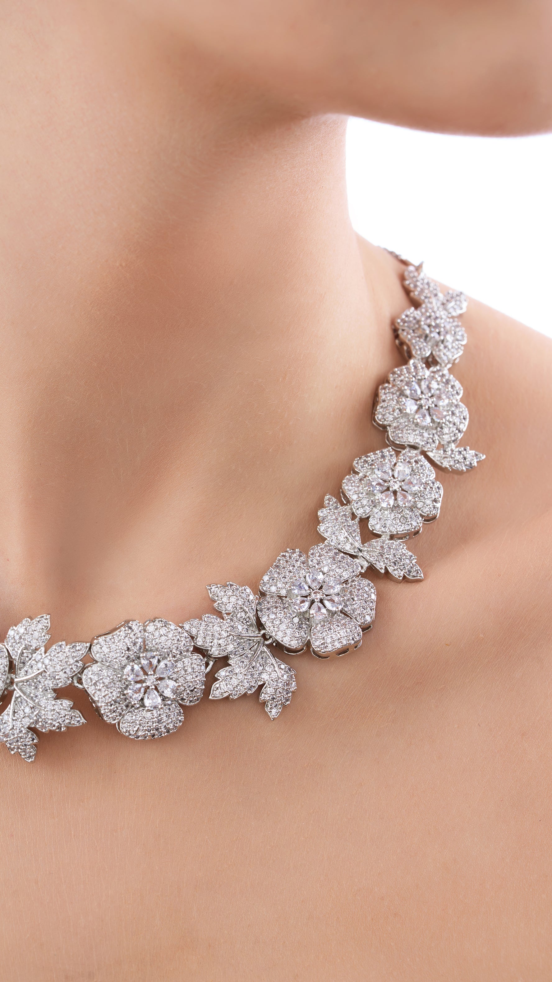 KAMINI FLOWER MOISSANITE NECKLACE SET WITH SEMI PRECIOUS STONES