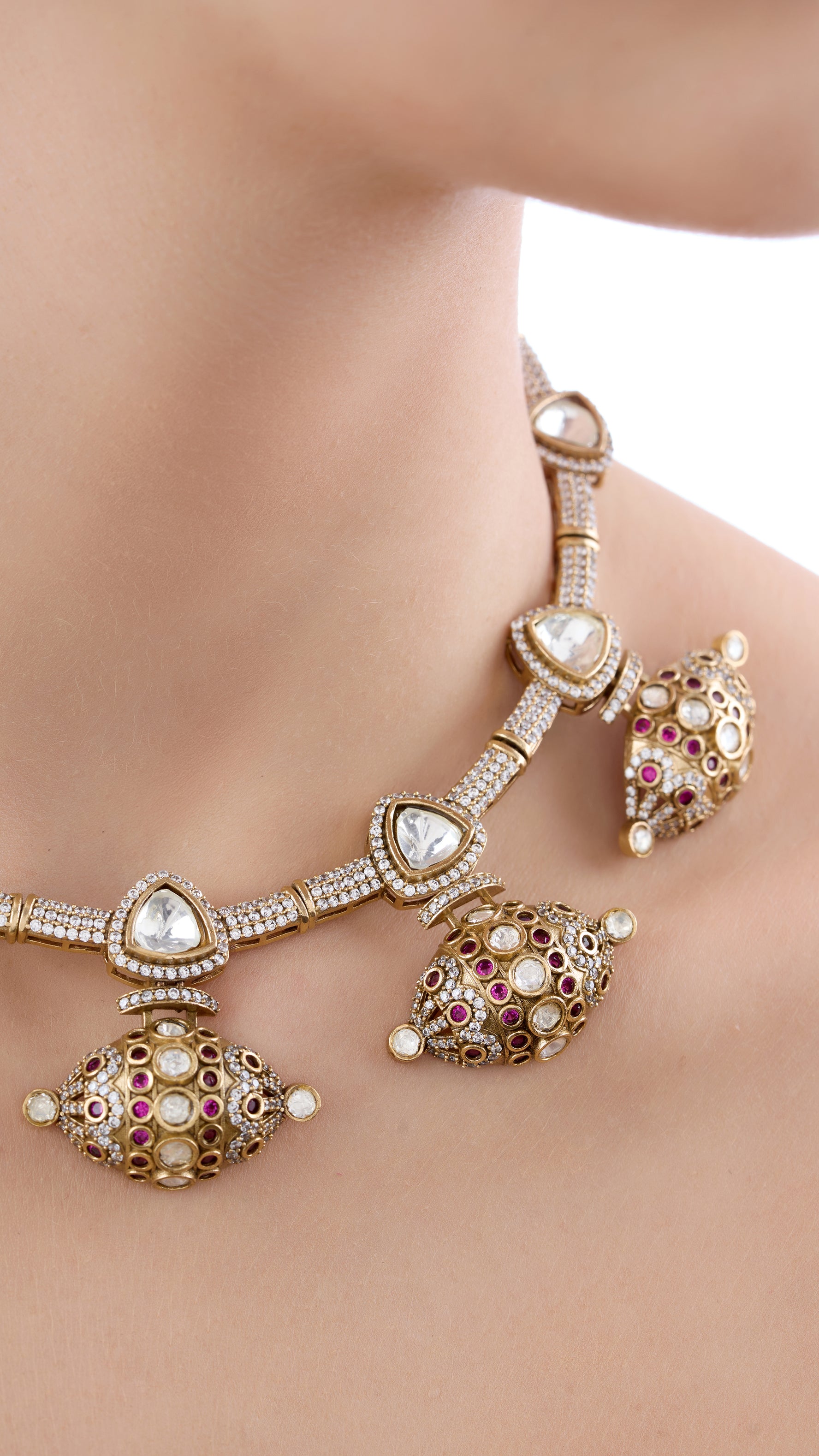CHARULATA VICTORIAN DAMRU NECKLACE WITH POLKI, MOSSAINITES AND SEMI PRECIOUS STONES IN RED