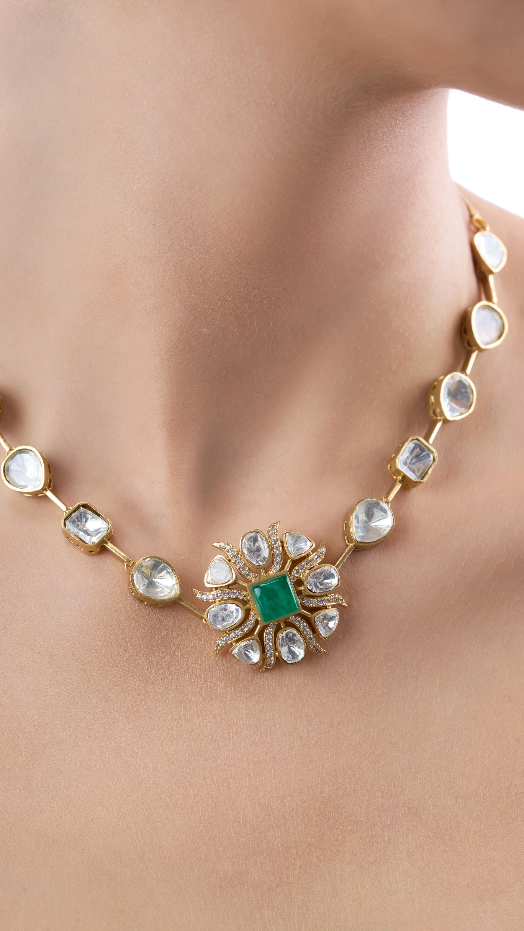 INDIRA POLKI FLOWER NECKLACE IN GREEN WITH SEMI PRECIOUS STONES