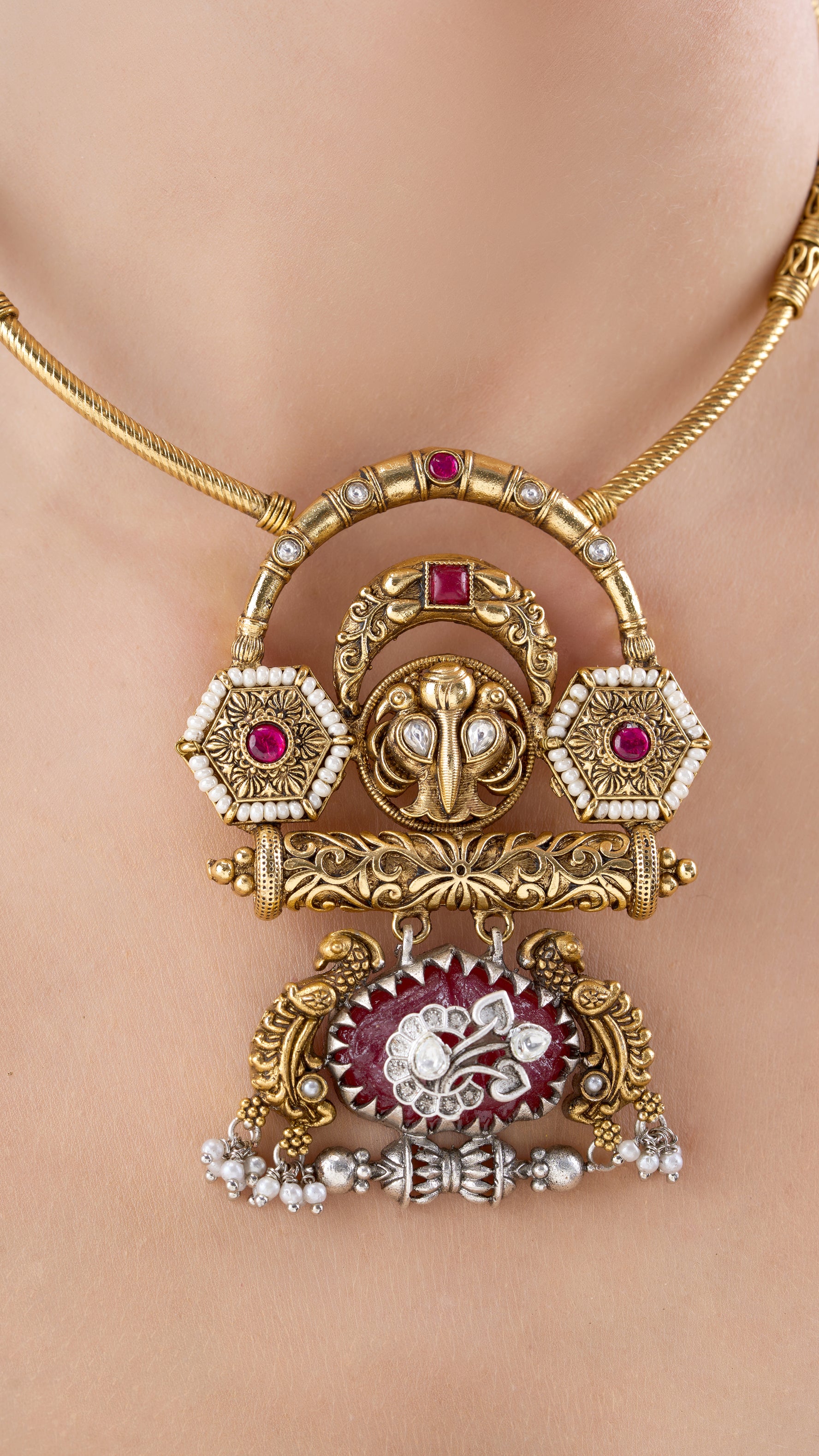 AKIRA FILIGREE HASLI TWO TONE NECKLACE SET IN RED