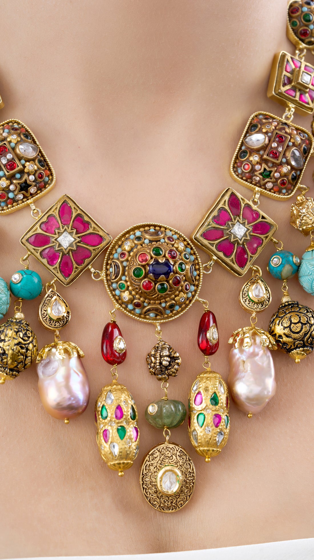 DHRITI RAJWARA ANTIQUE GOLD FILIGREE NECKLACE WITH SEMI PRECIOUS STONES AND BAROQUE PEARLS IN RED