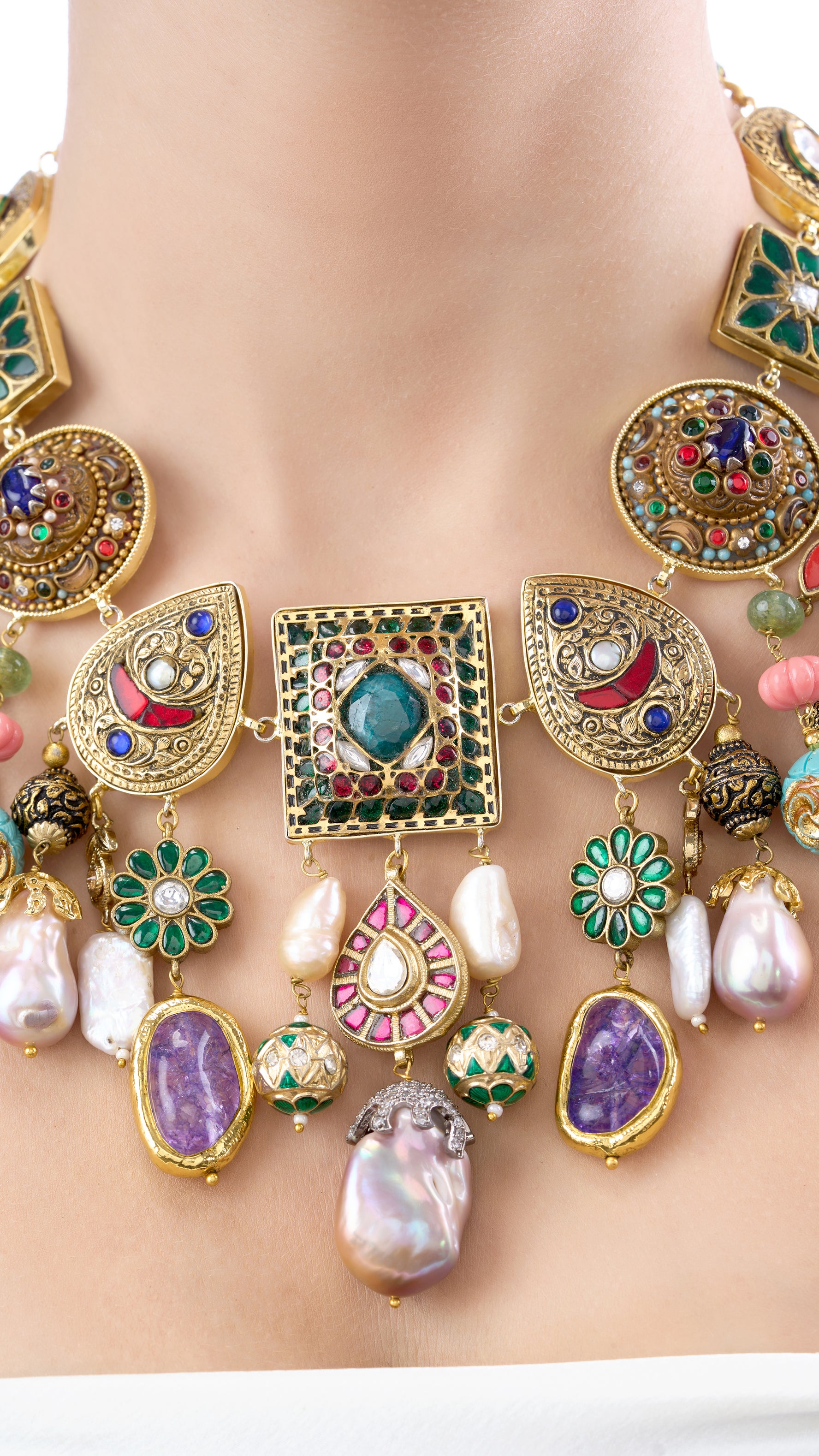 SHUBHANGI  RAJWARA ANTIQUE GOLD FILIGREE NECKLACE WITH SEMI PRECIOUS STONES AND BAROQUE PEARLS IN GREEN
