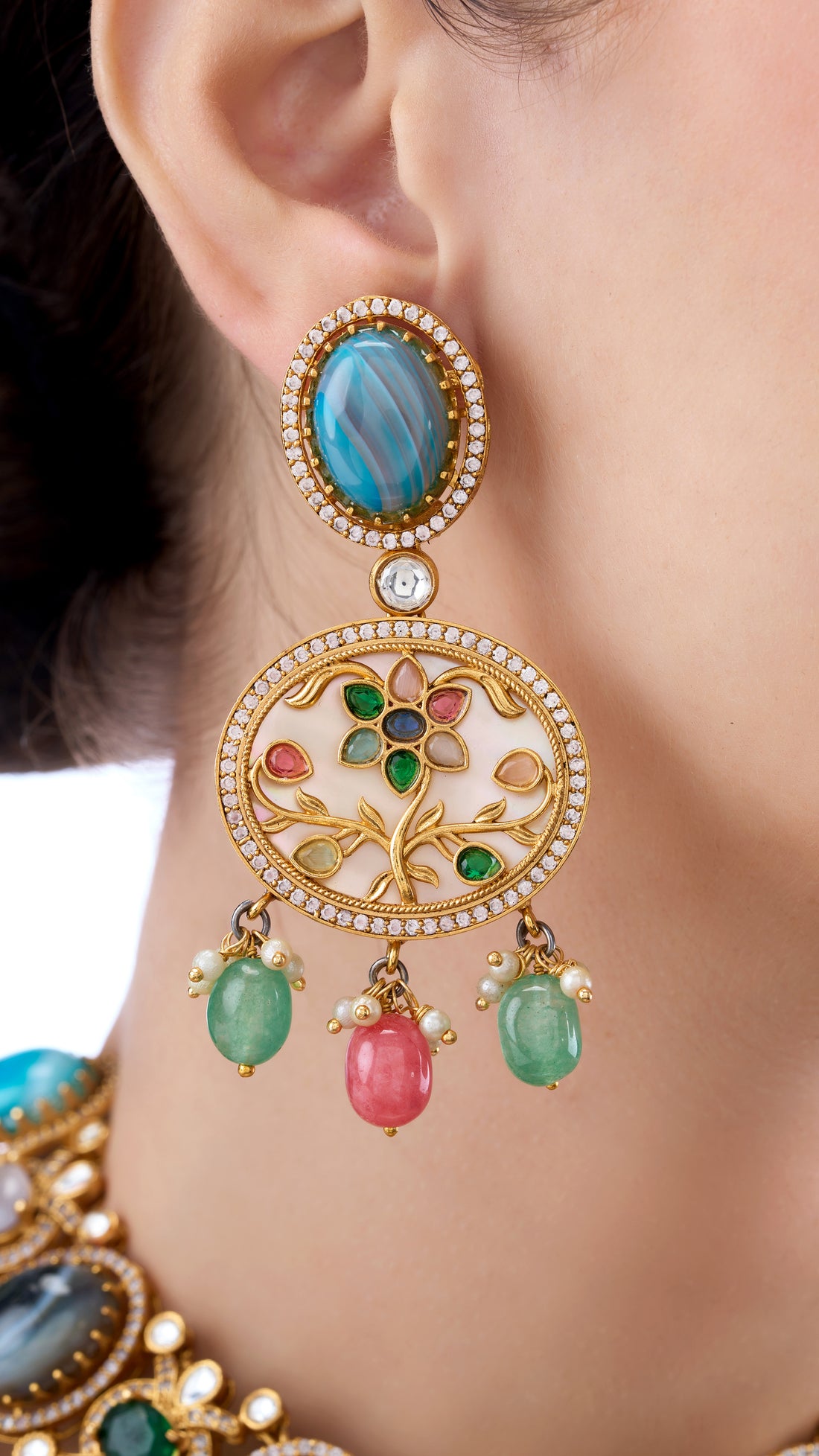 VIDHATRI HALDINI MOTHER OF PEARL CHOKER WITH SEMI PRECIOUS STONES IN MULTI COLOUR