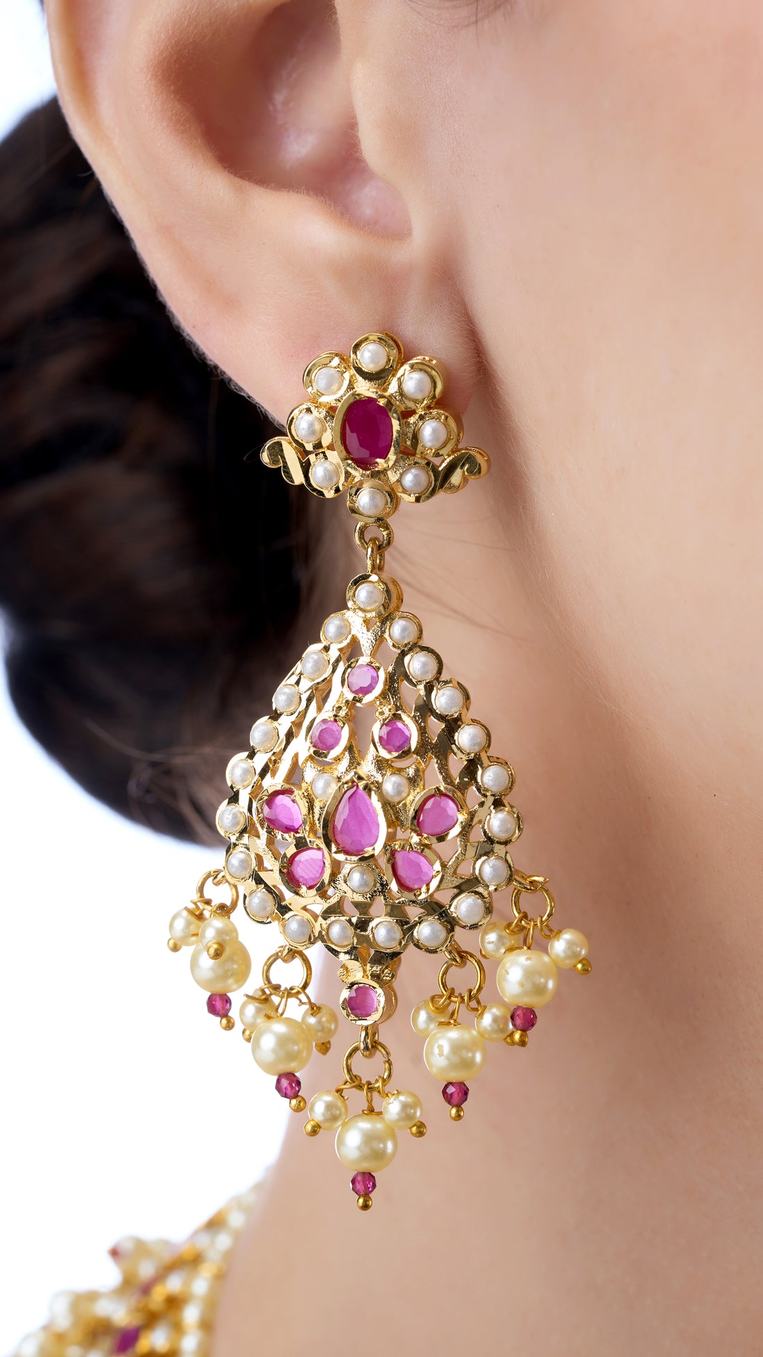 MADHAVI LONG JADAU GOLD FOIL NECKLACE SET WITH PURE PEARLS IN RED