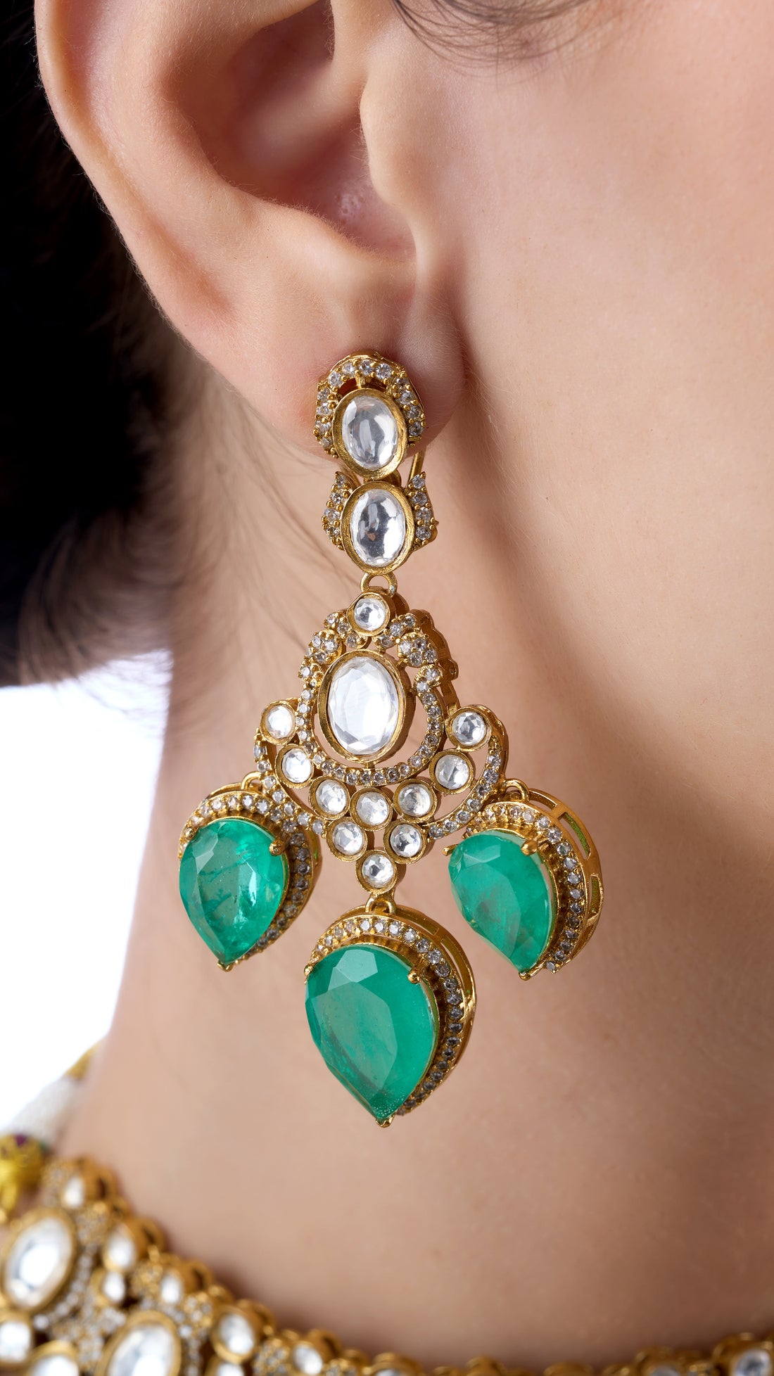 JWALA CHANDELIER POLKI CHOKER WITH SEMI PRECIOUS STONES IN GREEN