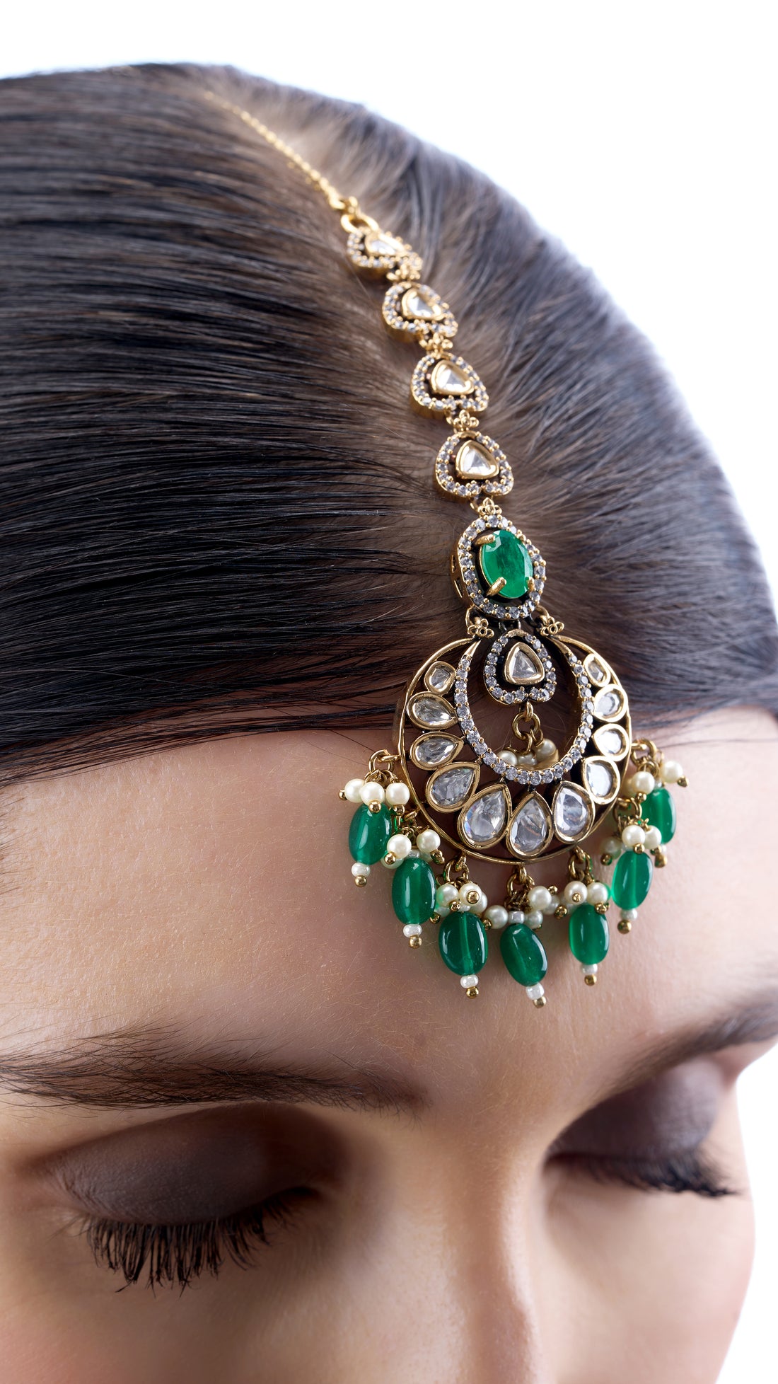RUDRANI VICTORAIAN CHOKER NECKLACE SET WITH SEMI PRECIOUS STONES IN GREEN
