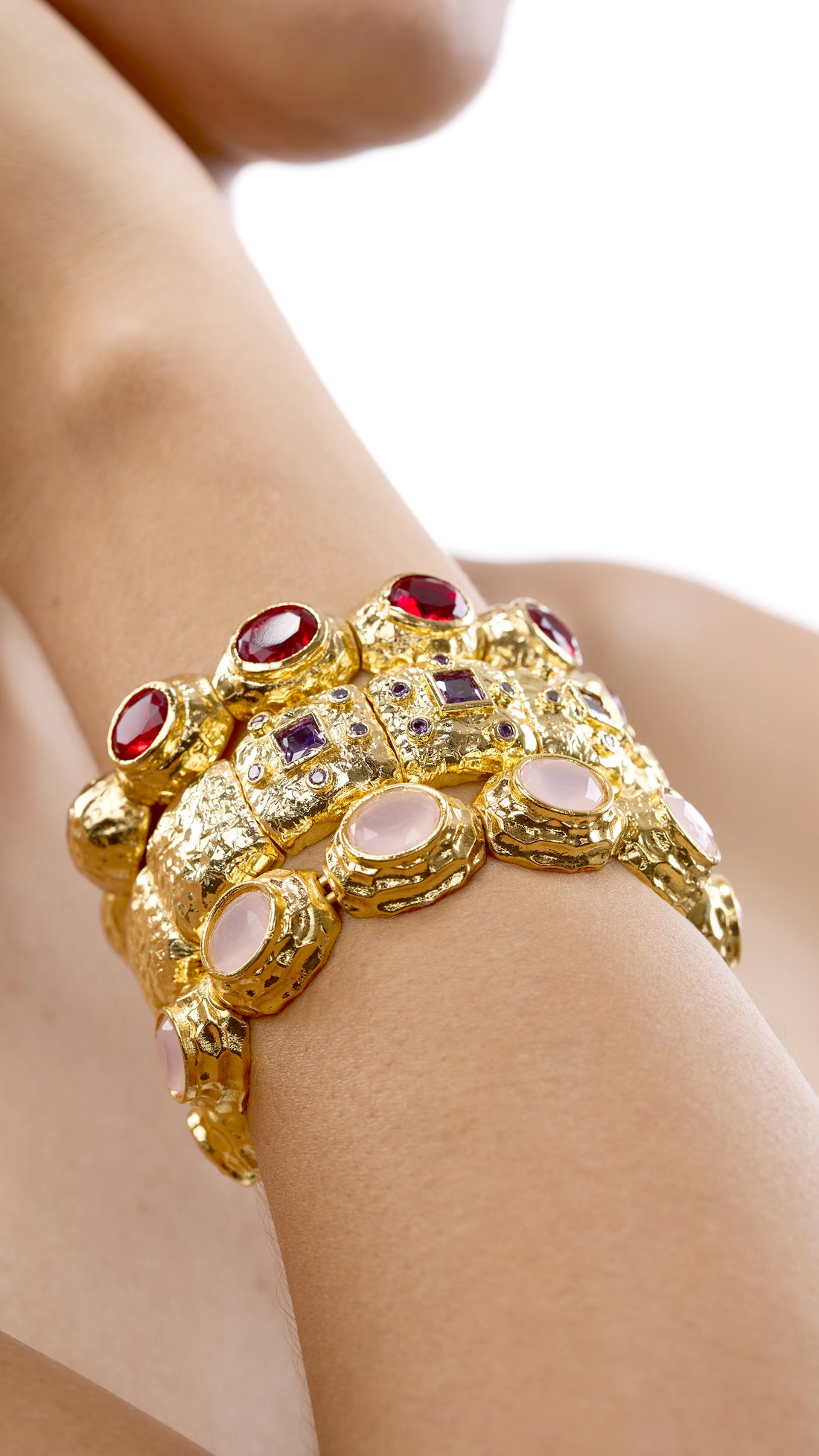 TEJASWANI GOLD PLATED BRACELET