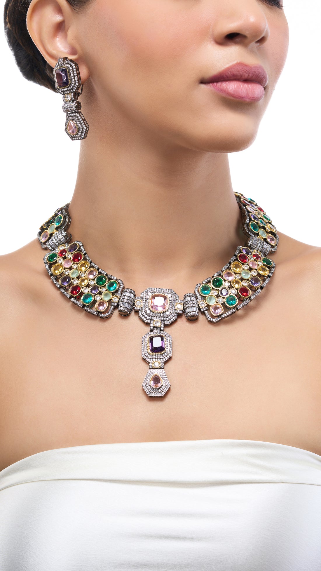VERONICA SEMI PRECIOUS VICTORIAN DIAMOND MULTI COLOR  CHOKER