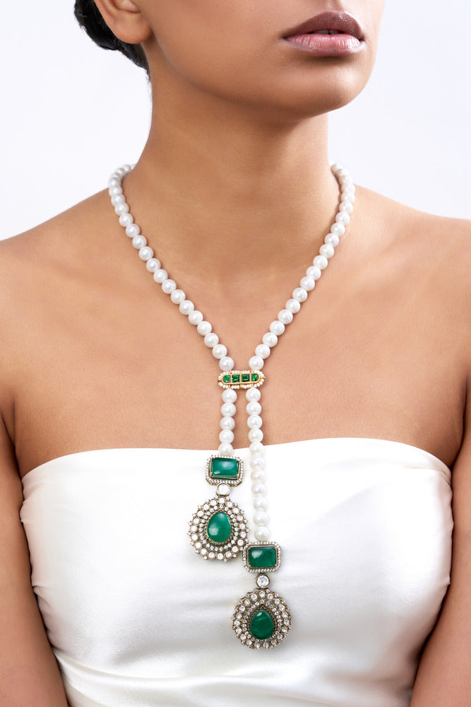 SCARF WITH PURE STONES